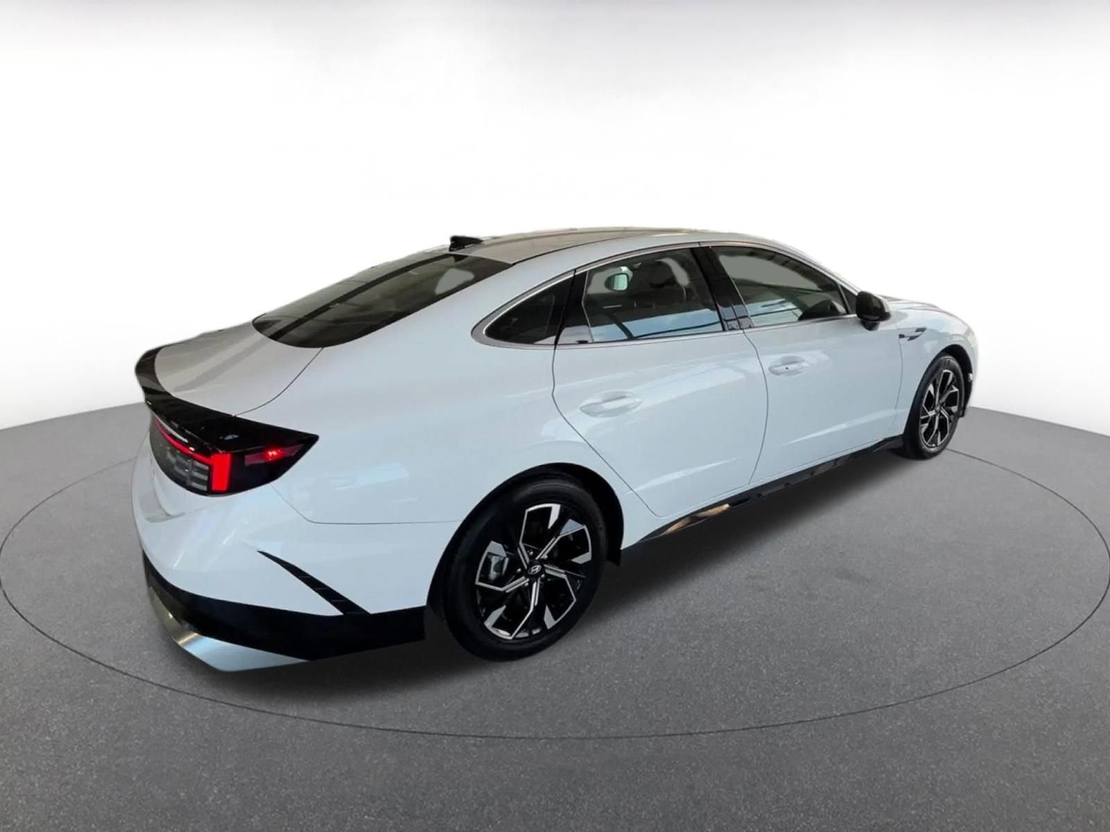 Thumbnail: 2025 Hyundai Sonata - 15