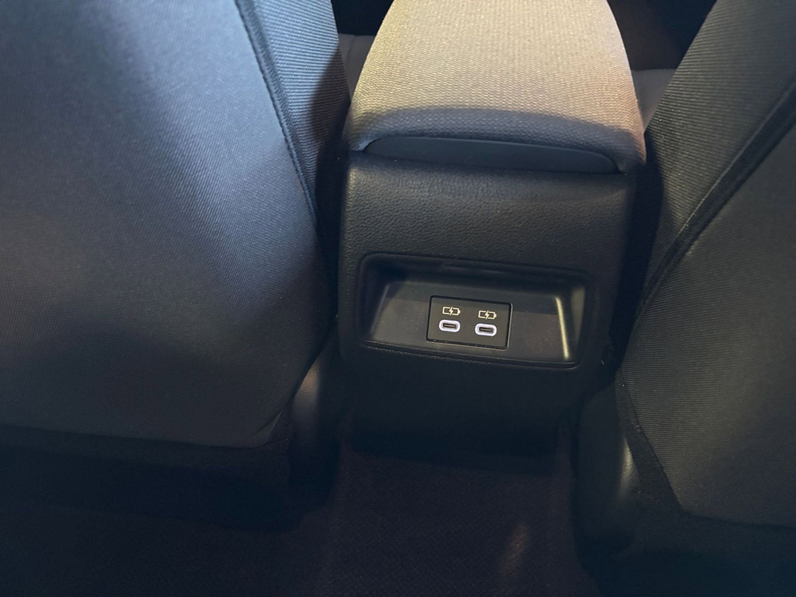 Thumbnail: 2025 Toyota Corolla - 30