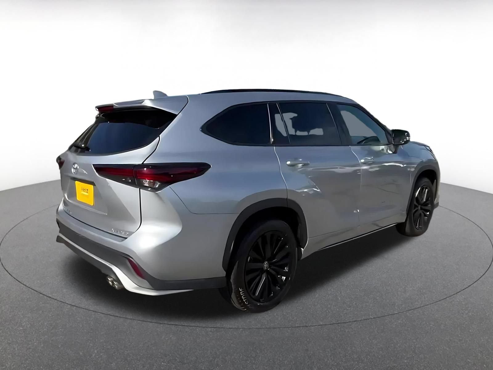 Thumbnail: 2025 Toyota Highlander - 15