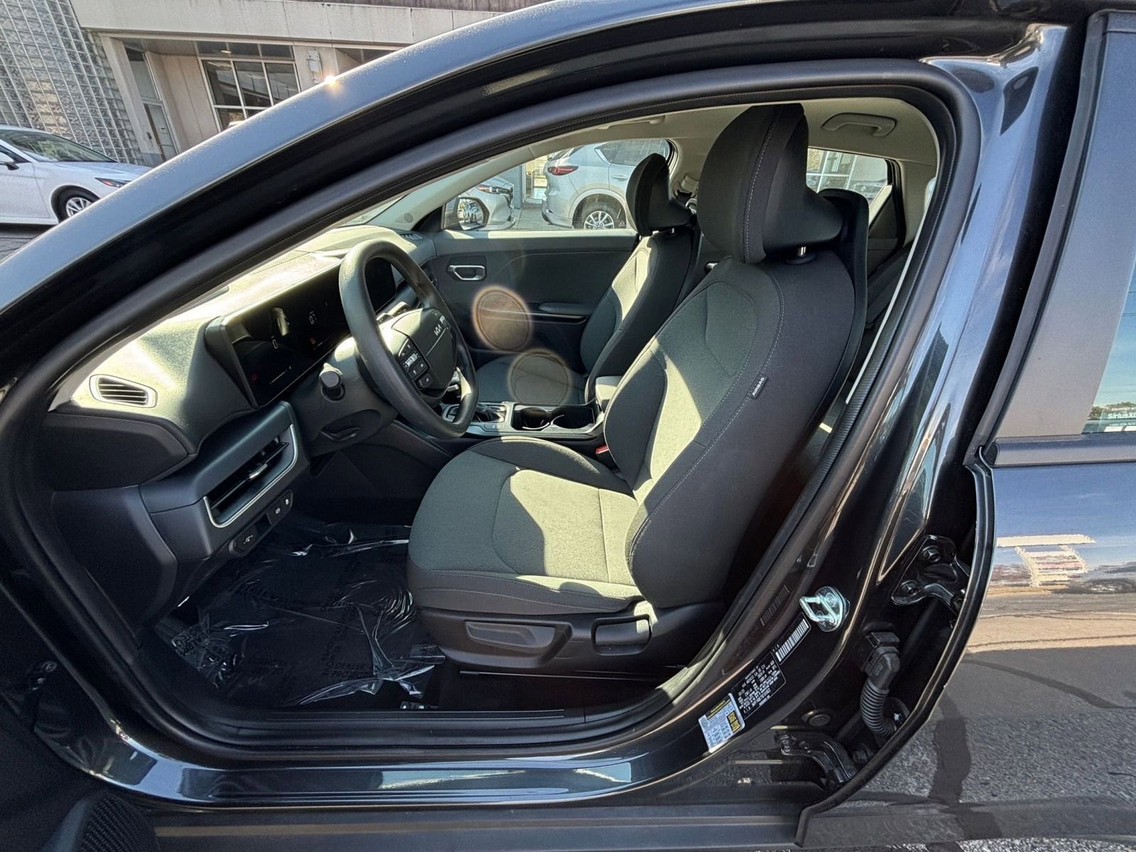 Thumbnail: 2025 Kia K4 - 26