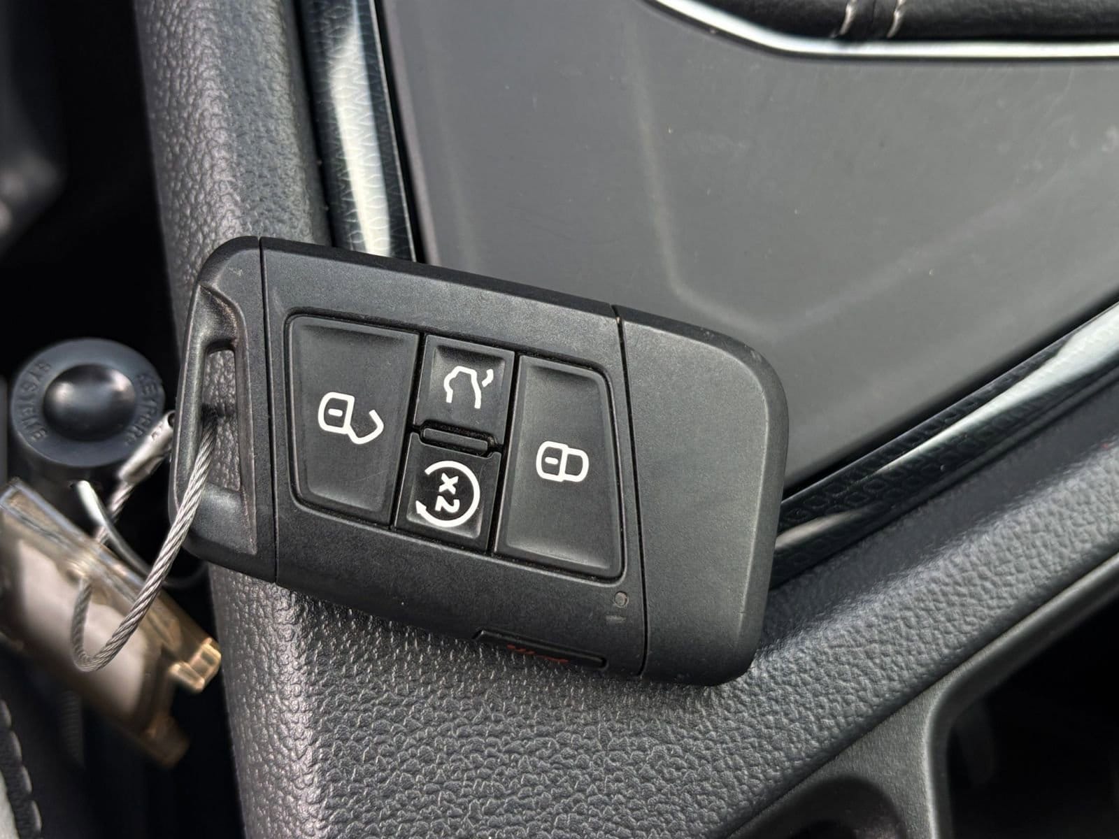 Thumbnail: 2025 Volkswagen Taos - 23