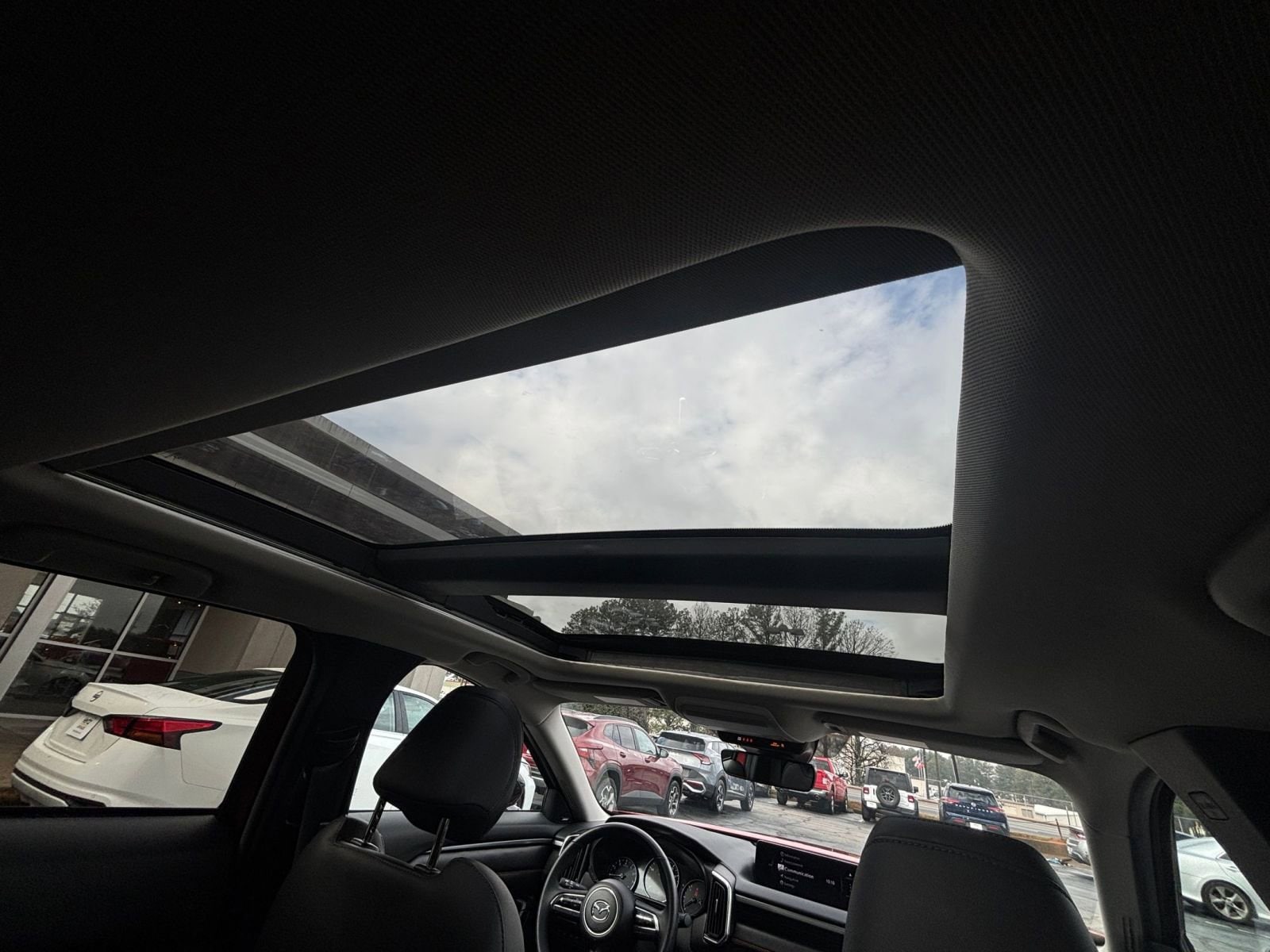 Thumbnail: 2025 Mazda CX-50 - 30