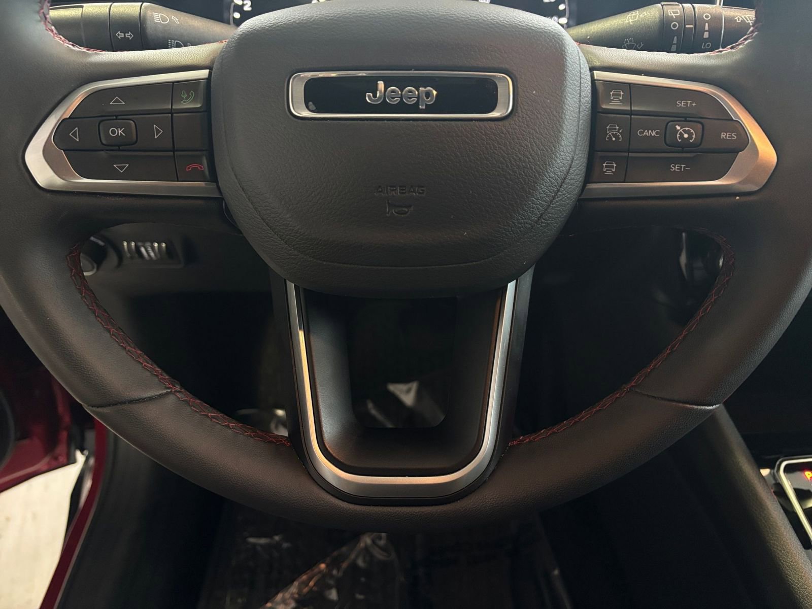 Thumbnail: 2025 Jeep Compass - 32