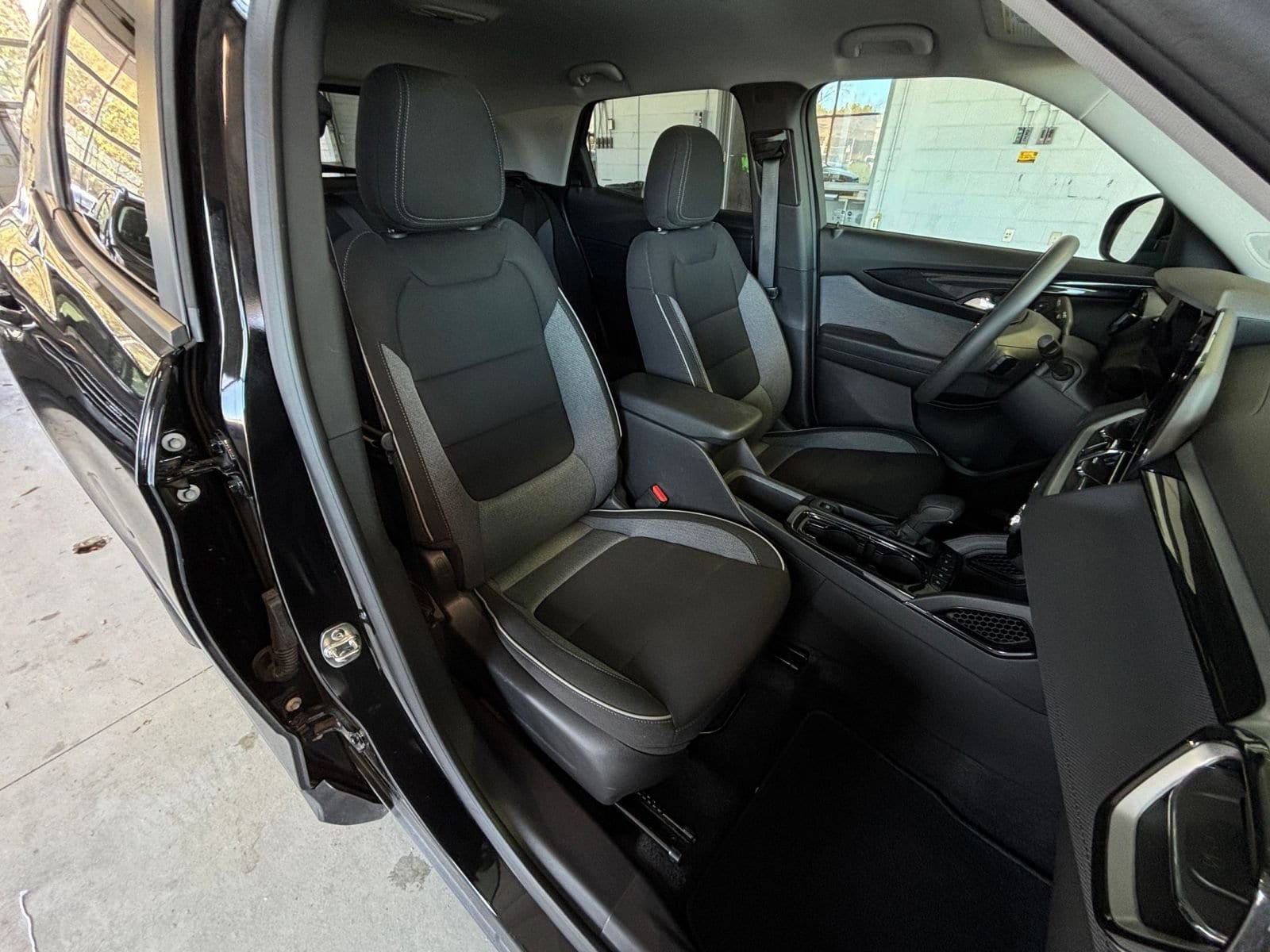 Thumbnail: 2025 Chevrolet TrailBlazer - 34