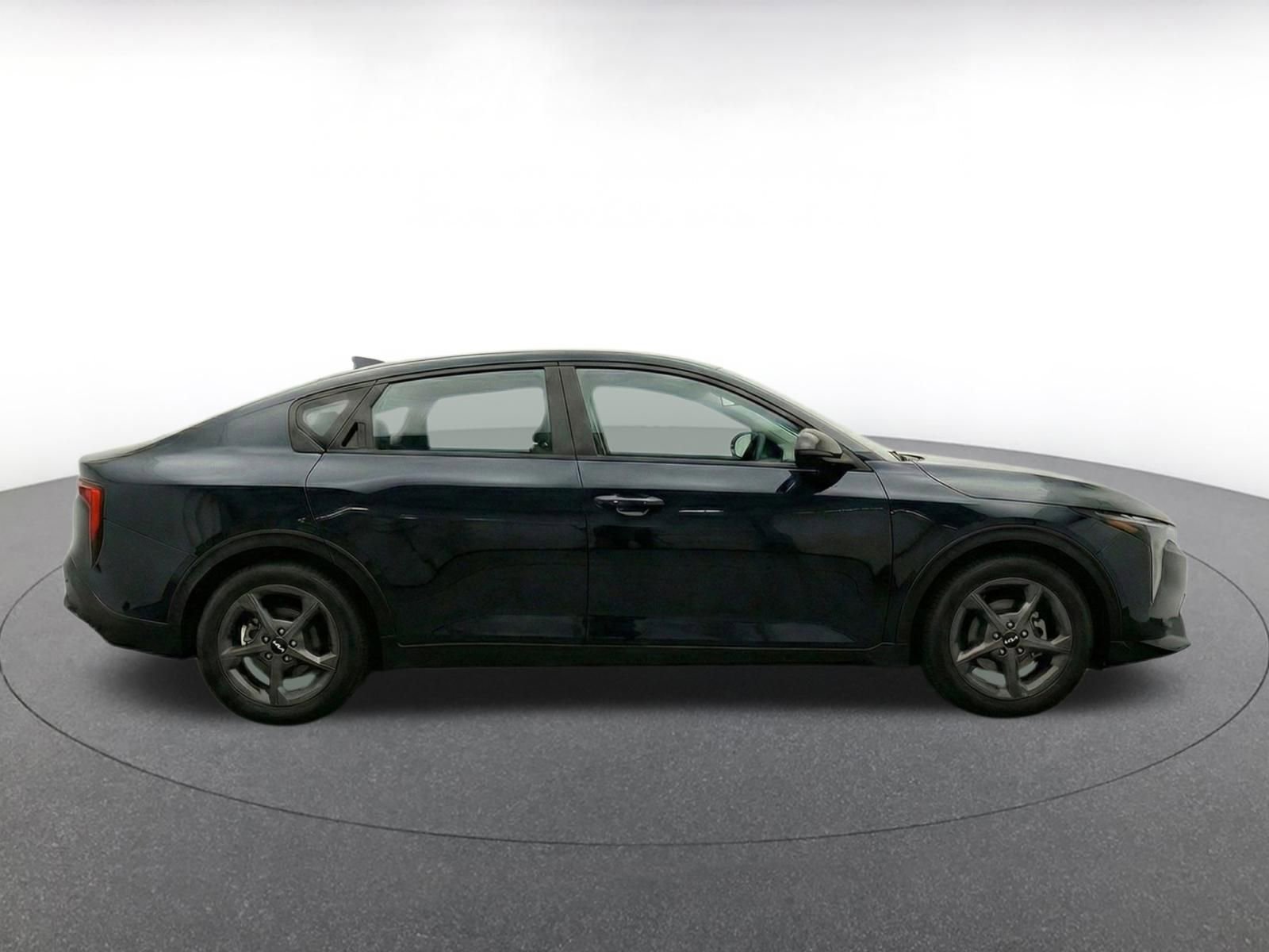 Thumbnail: 2025 Kia K4 - 10