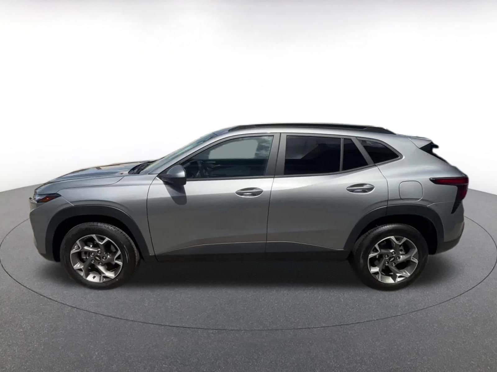 Thumbnail: 2025 Chevrolet Trax - 8