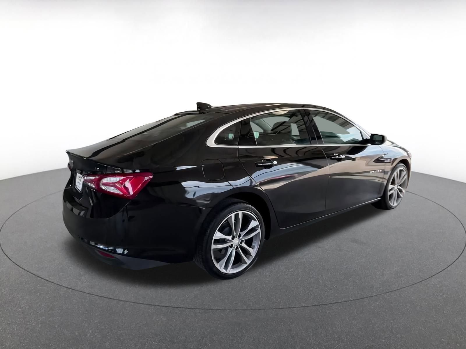 Thumbnail: 2024 Chevrolet Malibu - 13