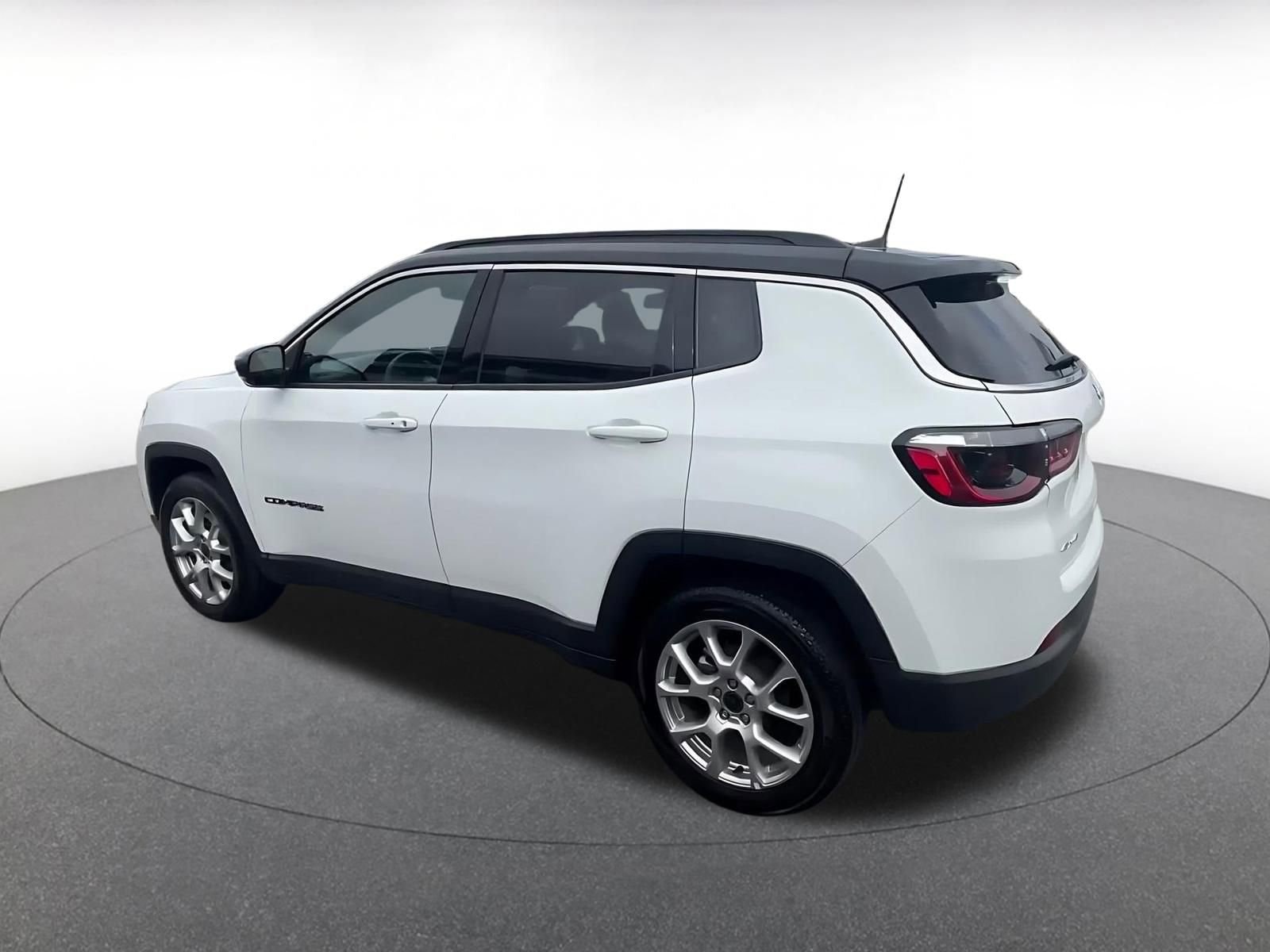 Thumbnail: 2025 Jeep Compass - 16