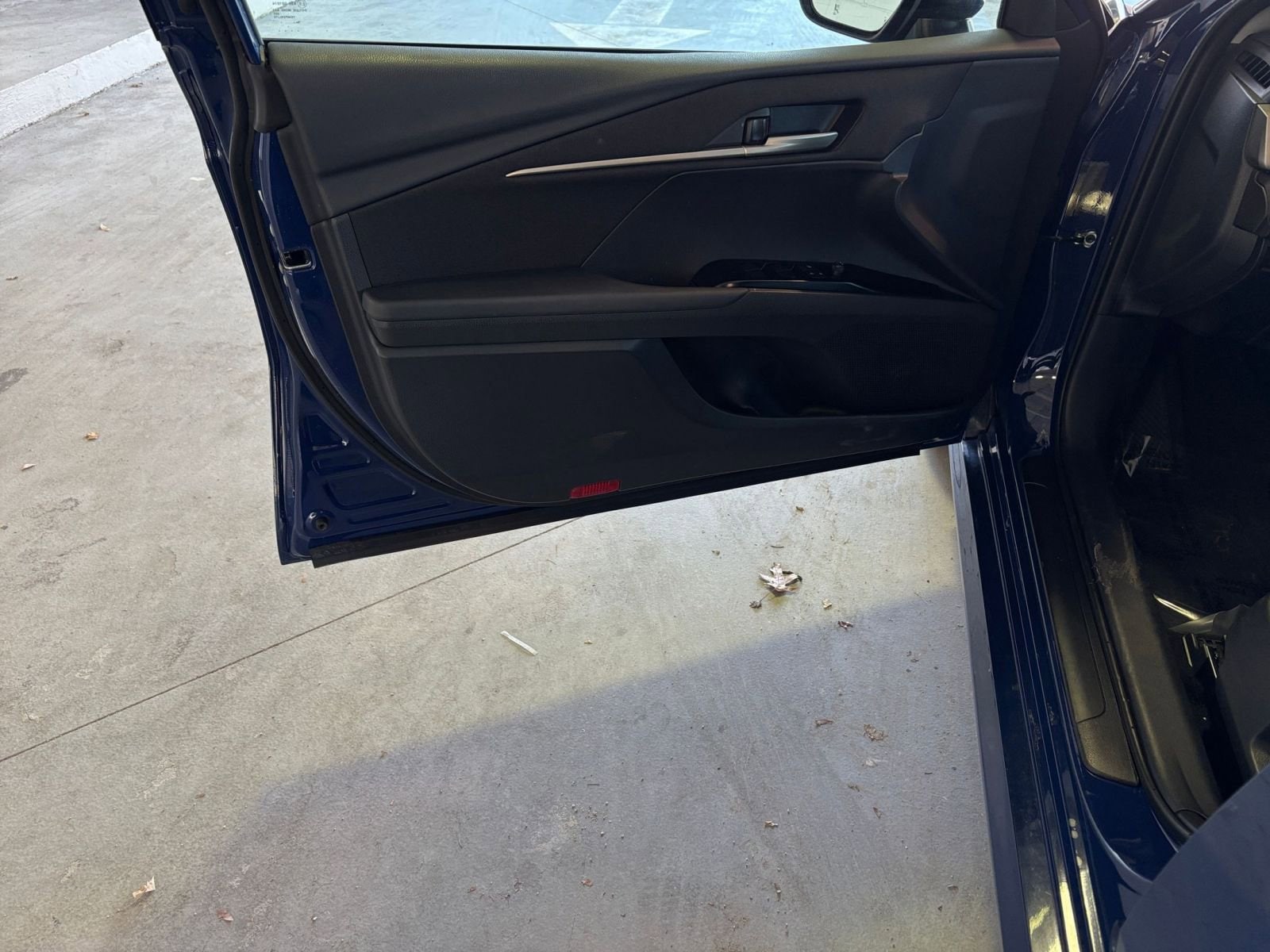 Thumbnail: 2025 Toyota Camry - 26