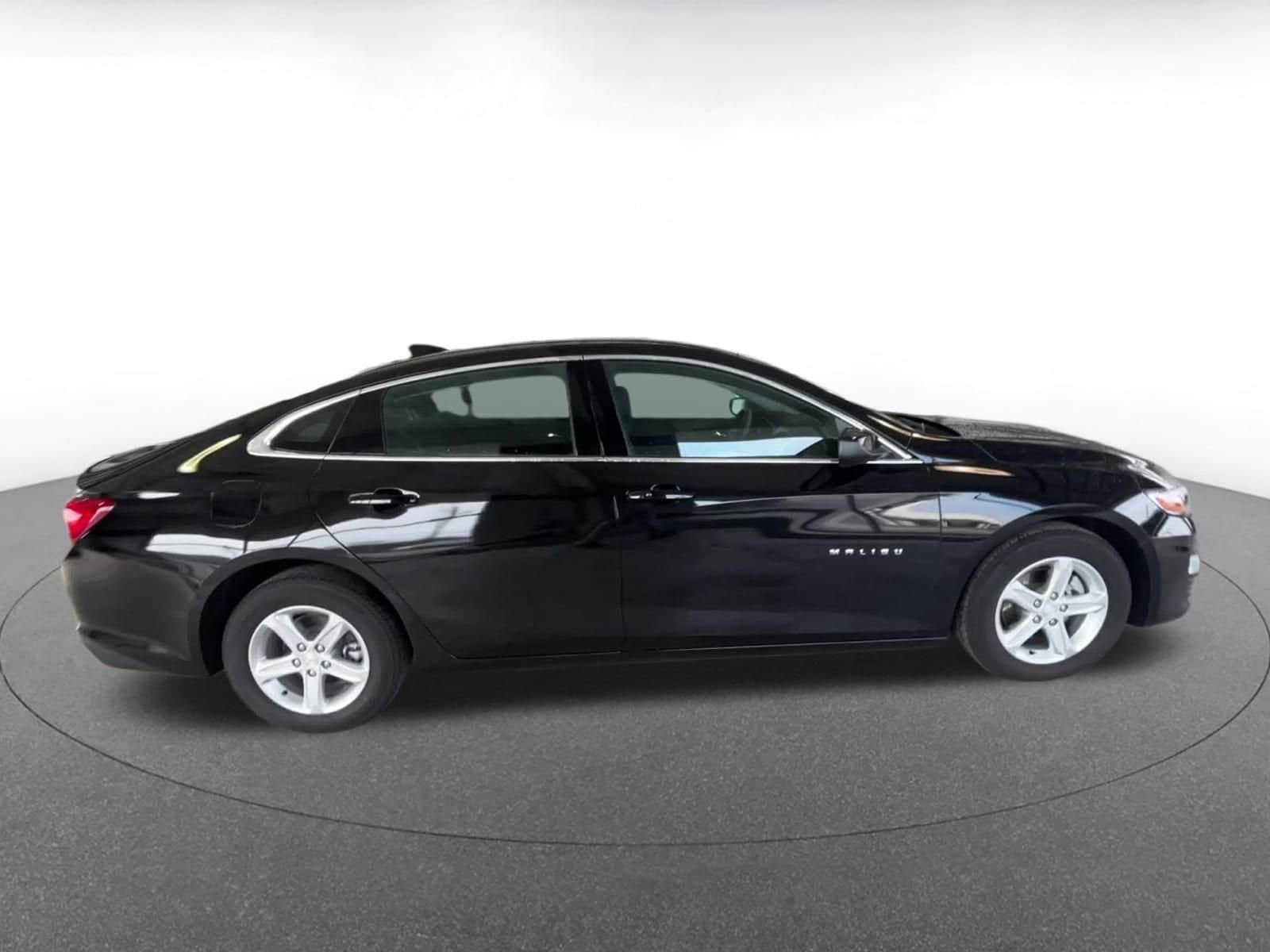 Thumbnail: 2024 Chevrolet Malibu - 20