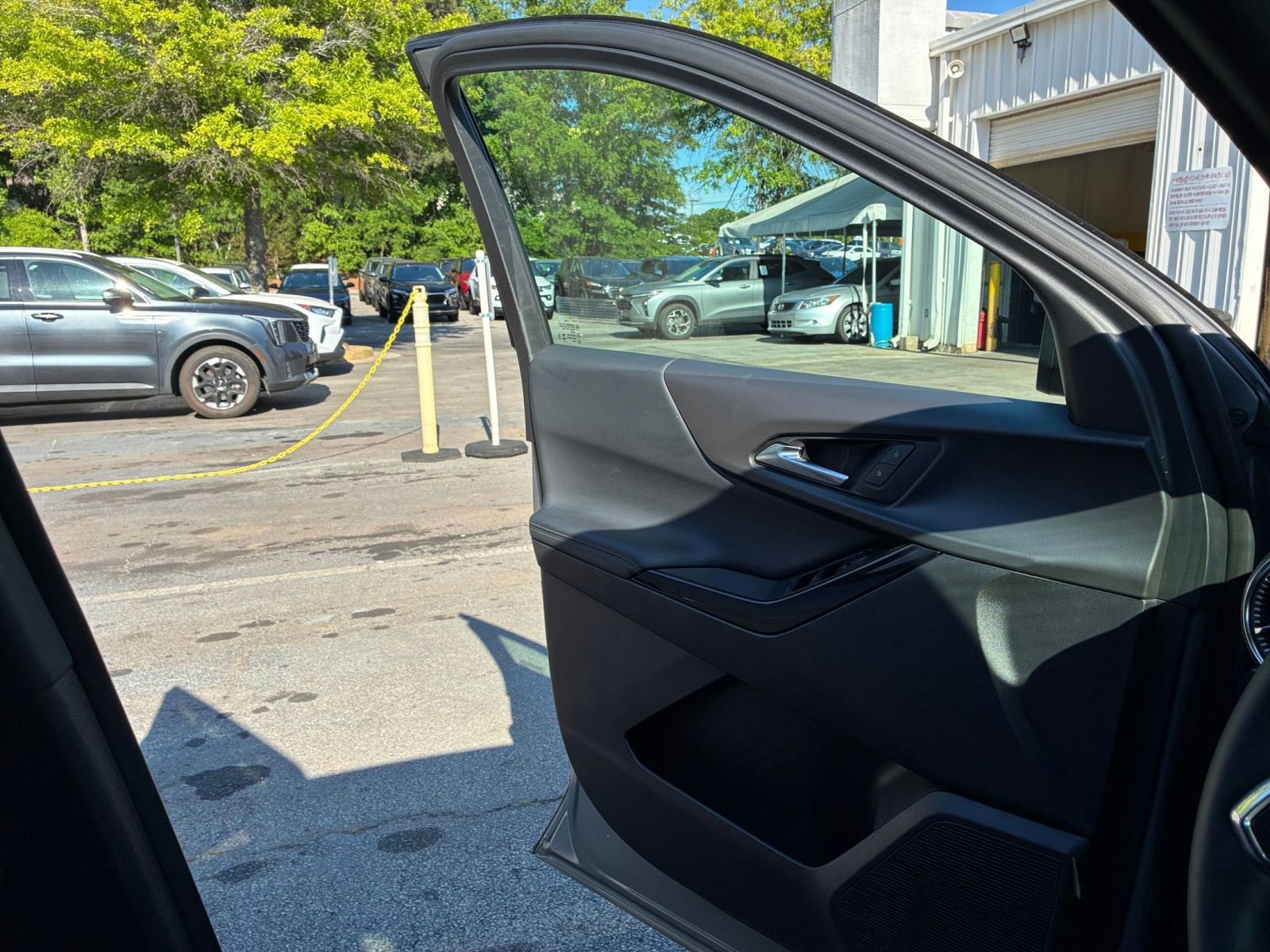 Thumbnail: 2025 Chevrolet Equinox - 18