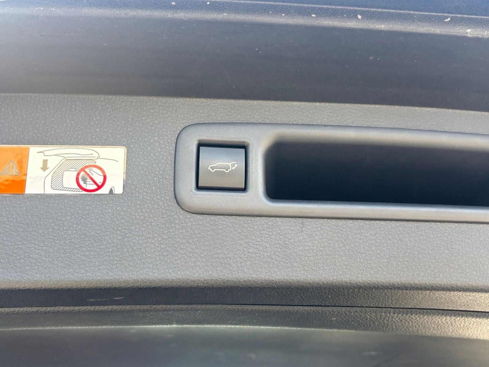 Thumbnail: 2025 Toyota Highlander - 23