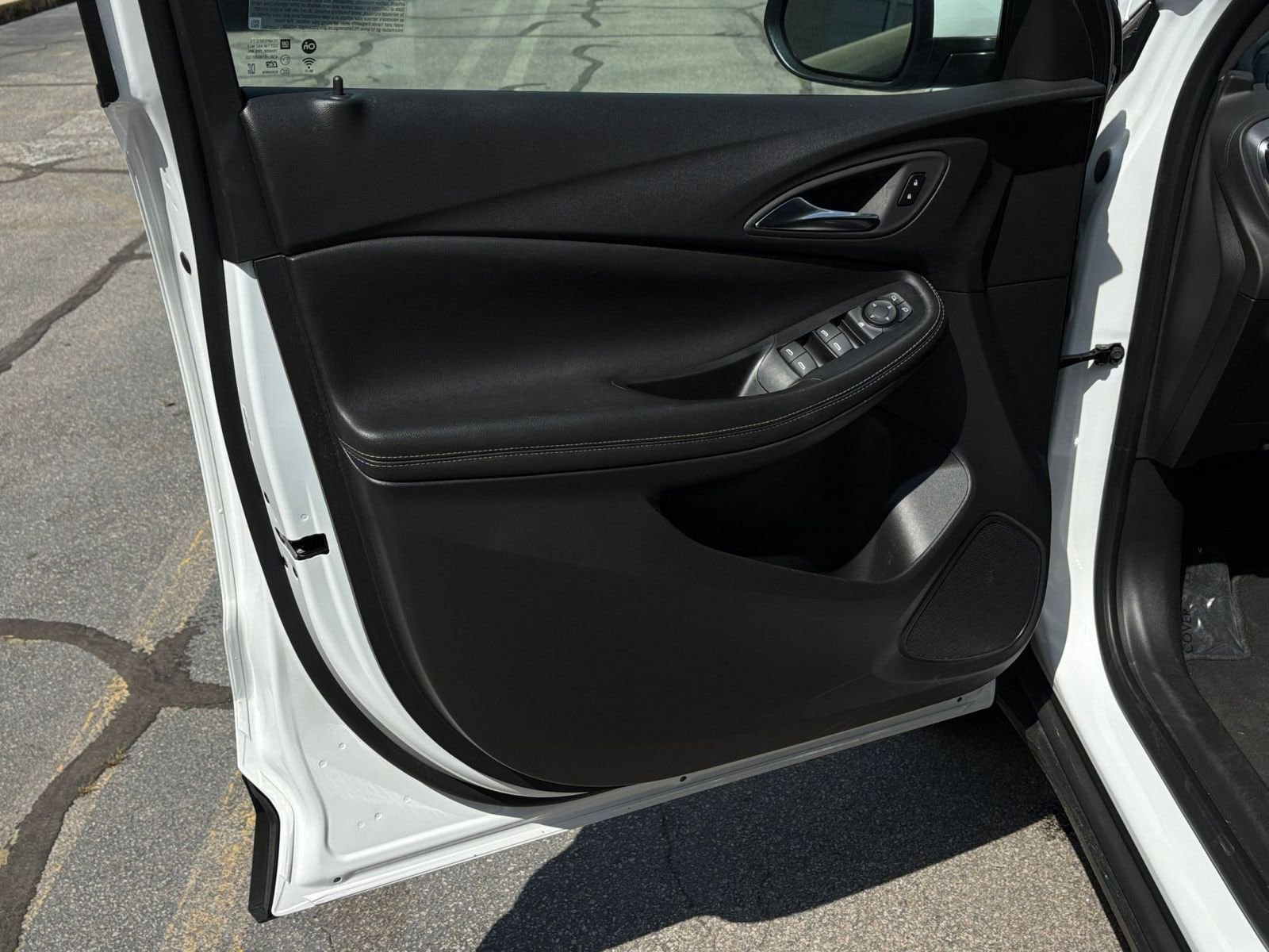 Thumbnail: 2025 Buick Encore GX - 25