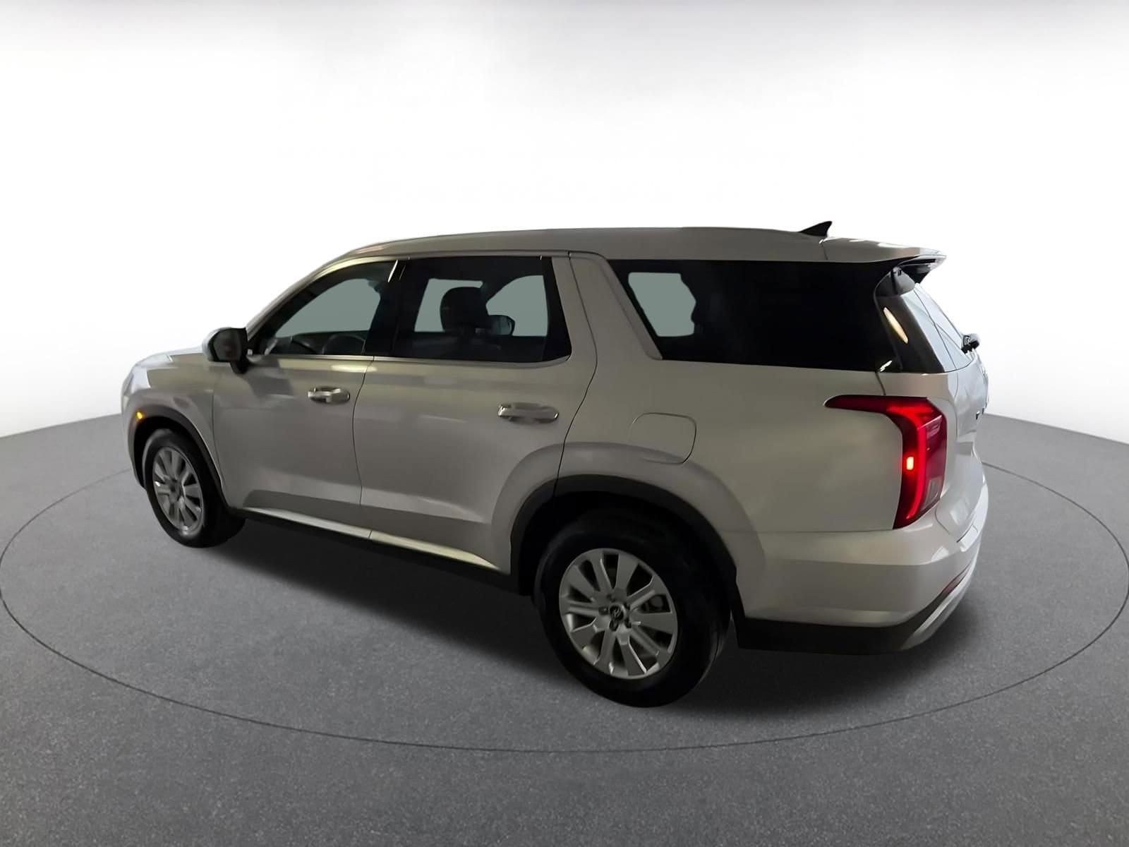 Thumbnail: 2025 Hyundai Palisade - 16