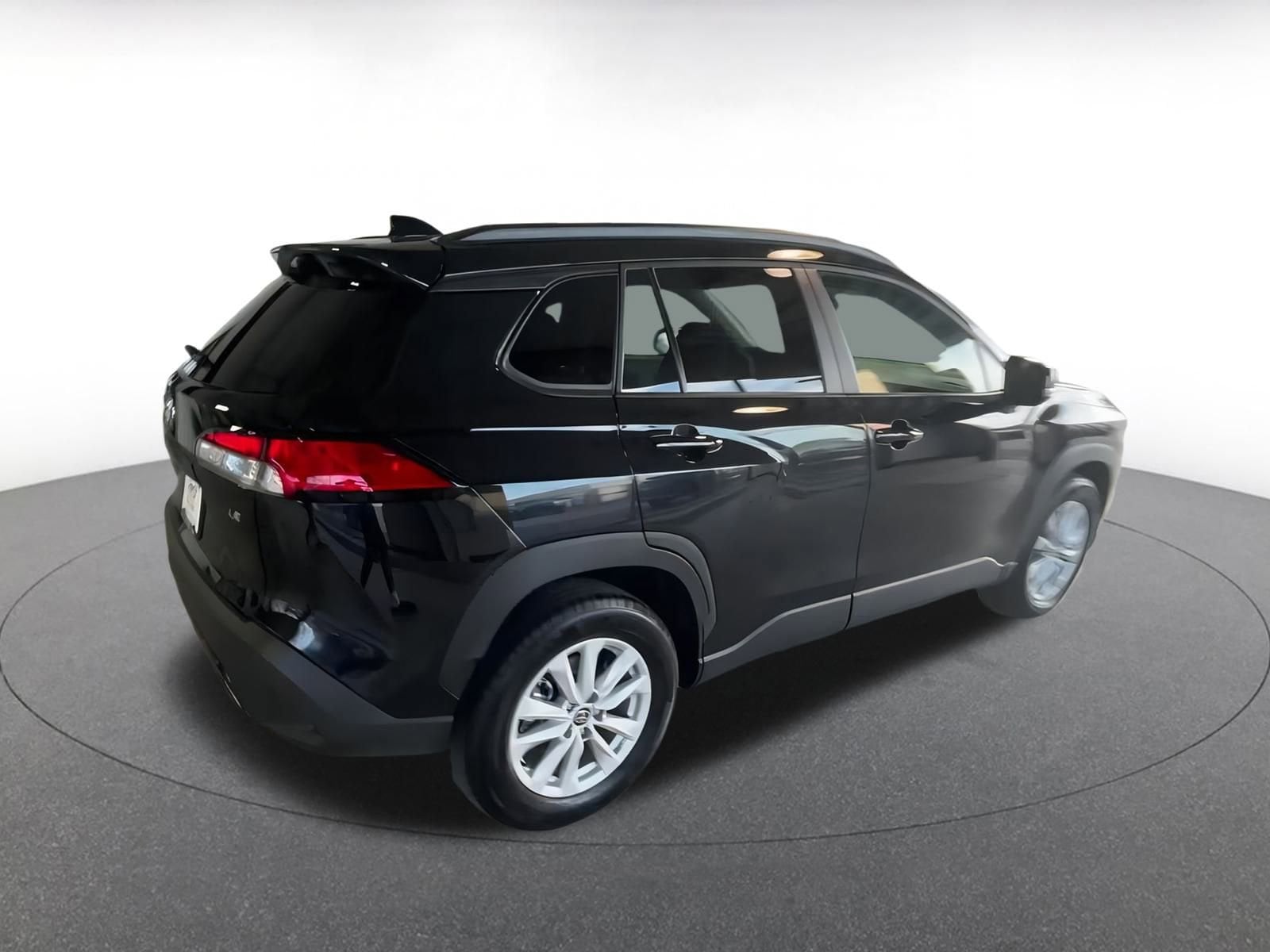 Thumbnail: 2025 Toyota Corolla Cross - 16