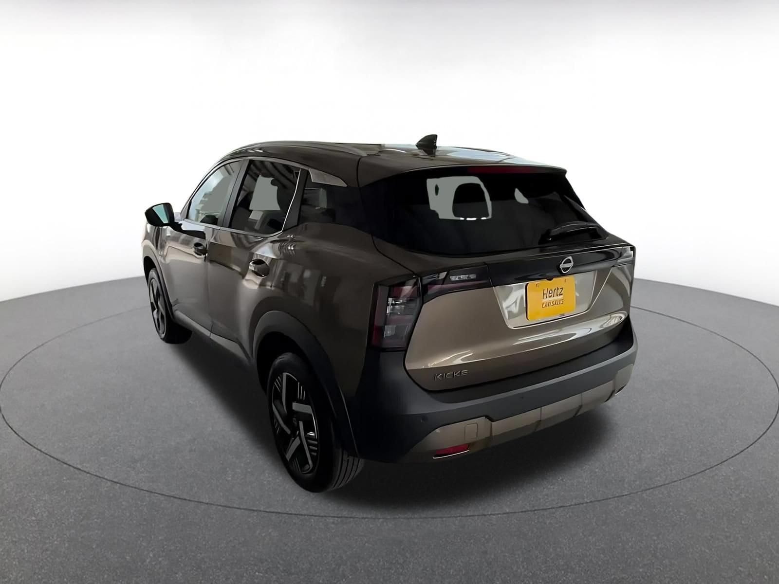Thumbnail: 2026 Nissan Kicks - 11