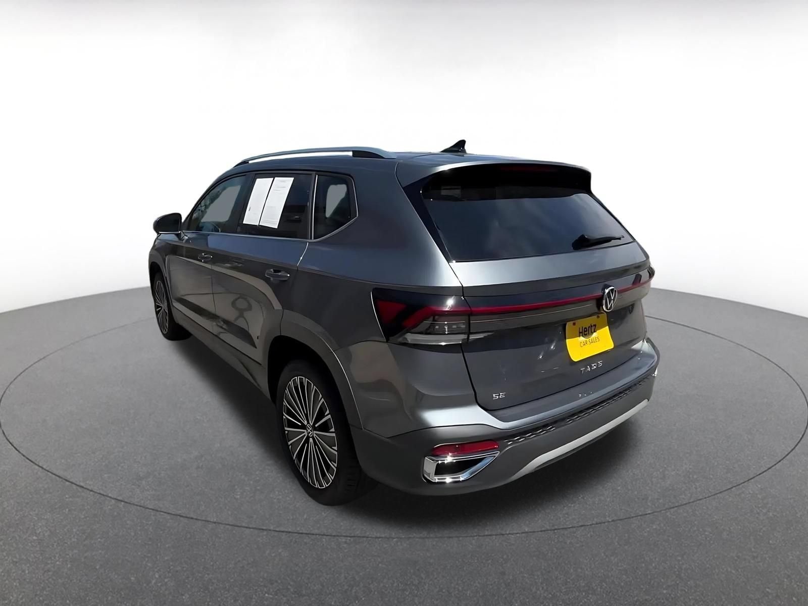 Thumbnail: 2025 Volkswagen Taos - 11