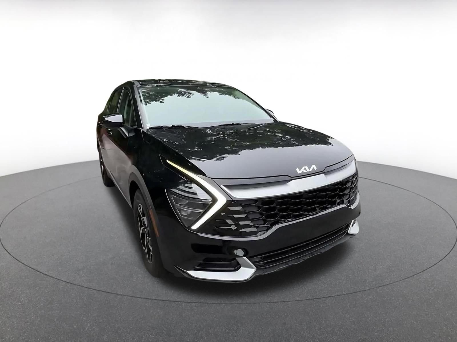 Thumbnail: 2025 Kia Sportage - 3