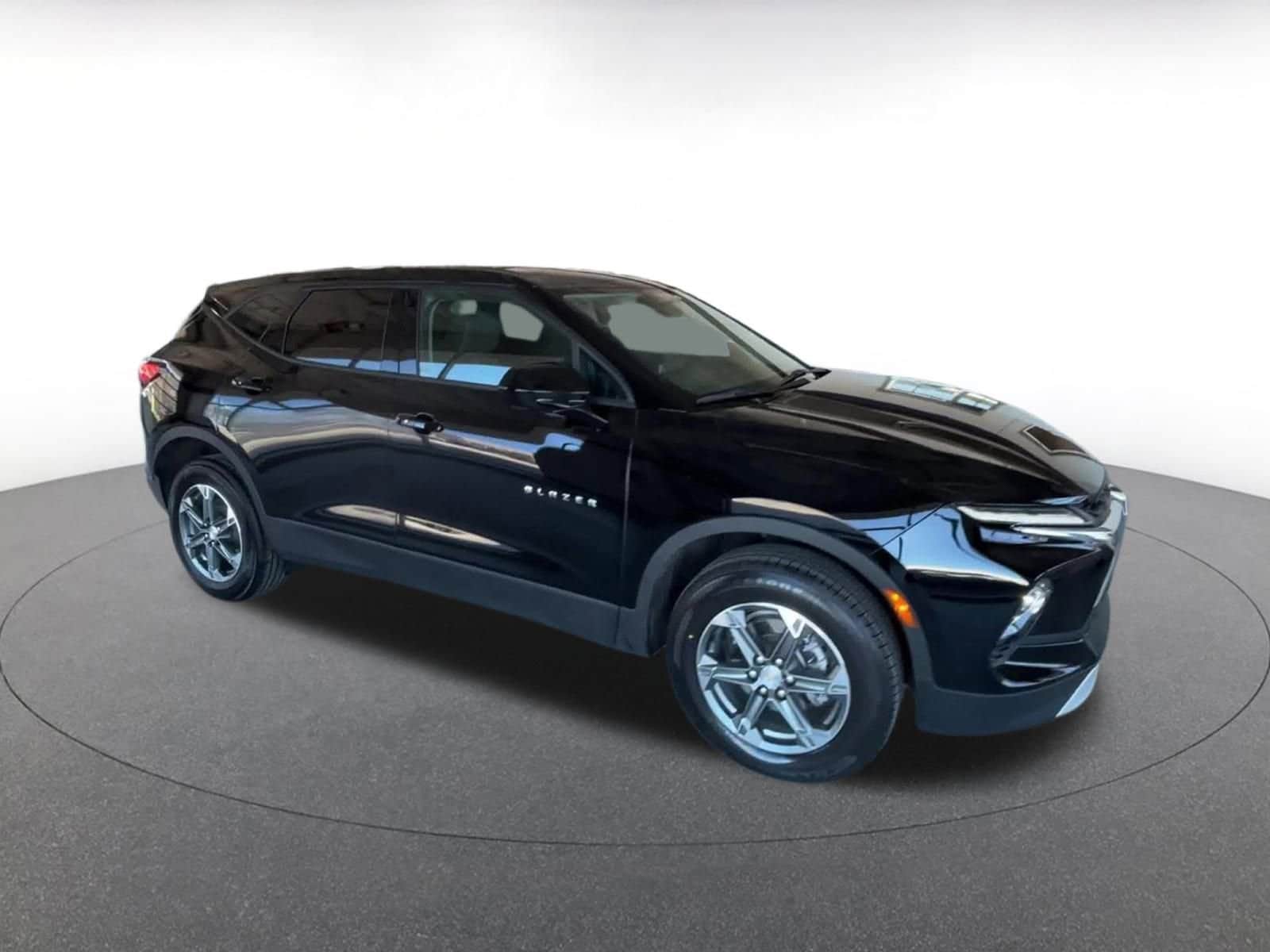 Thumbnail: 2025 Chevrolet Blazer - 2