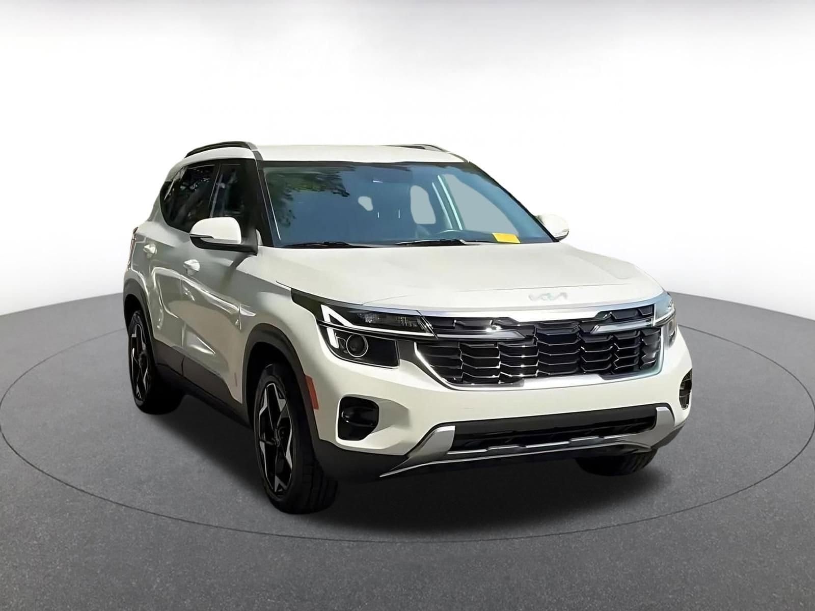 Thumbnail: 2025 Kia Seltos - 3