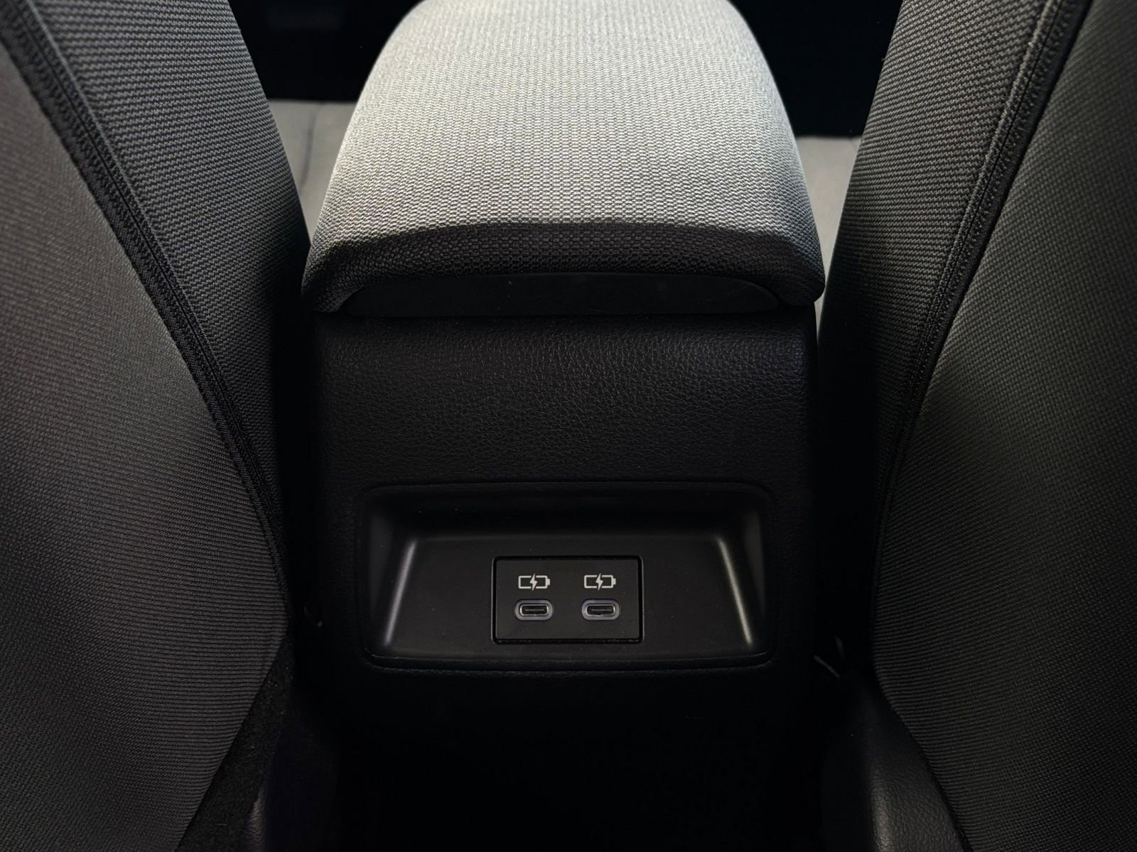 Thumbnail: 2025 Toyota Corolla - 22