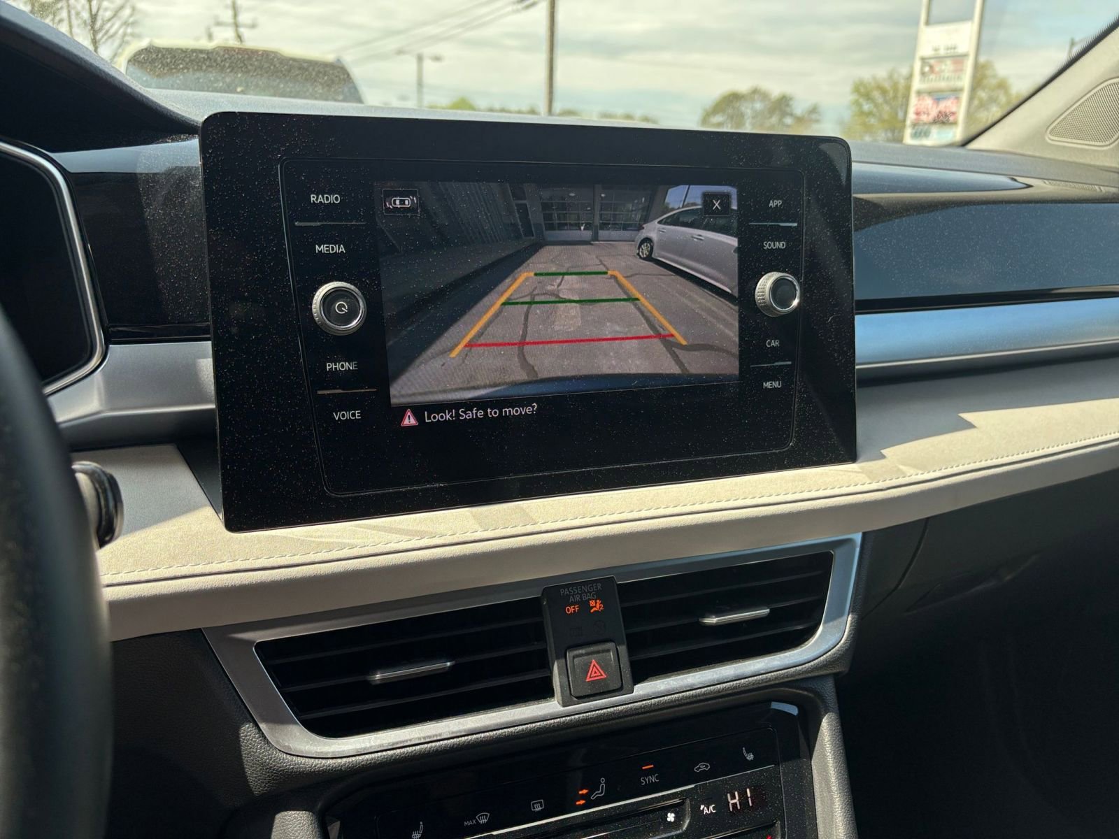 Thumbnail: 2025 Volkswagen Taos - 25