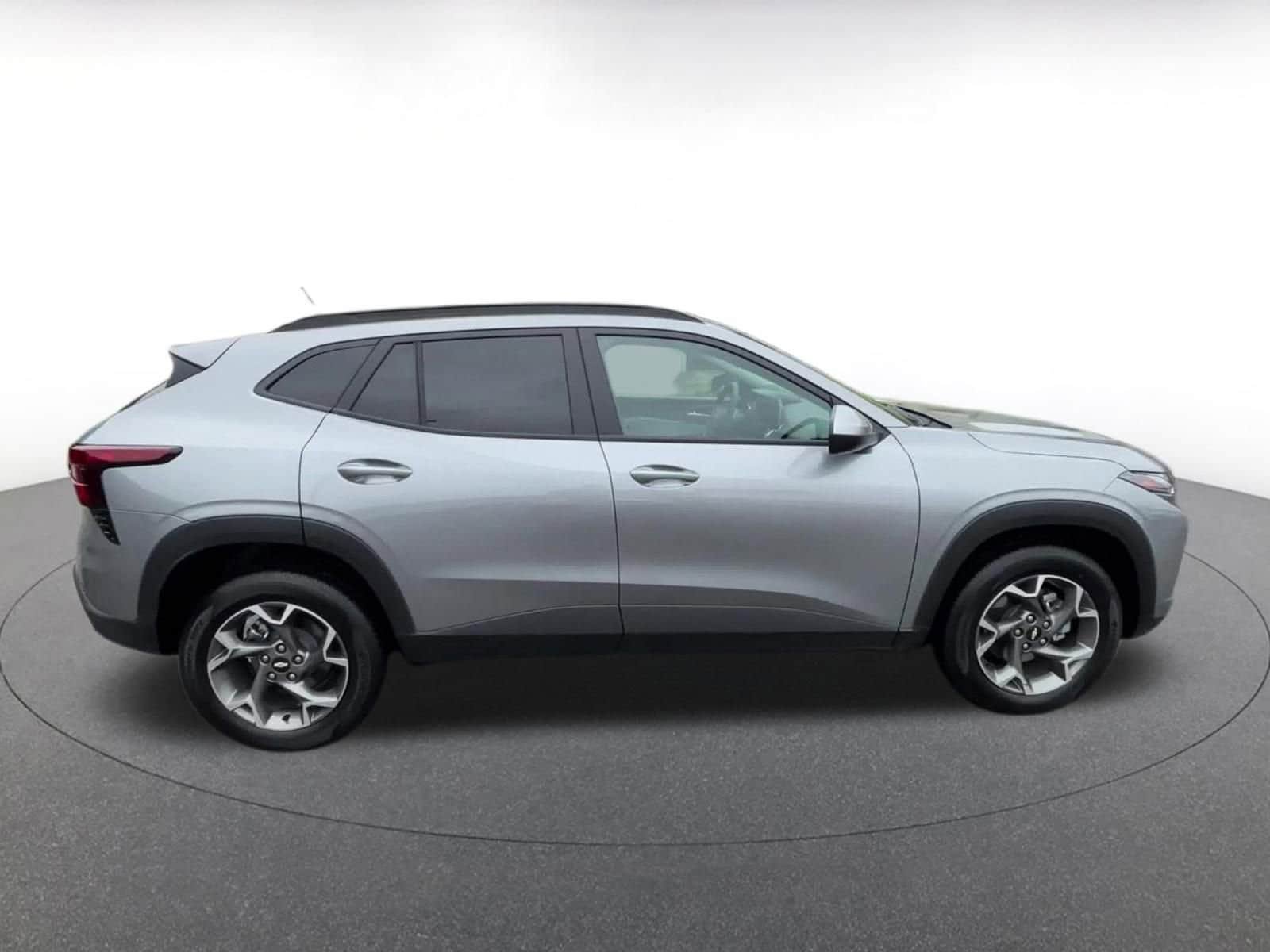 Thumbnail: 2025 Chevrolet Trax - 16