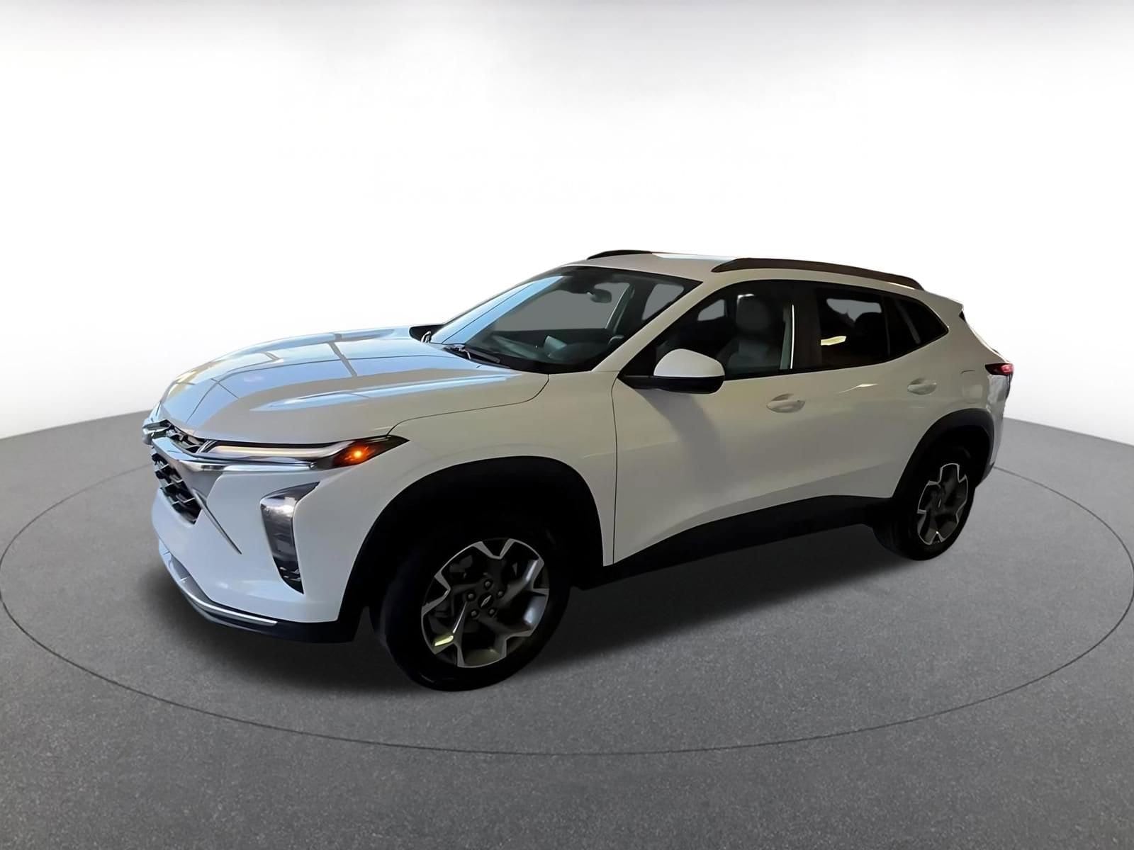 Thumbnail: 2025 Chevrolet Trax - 7