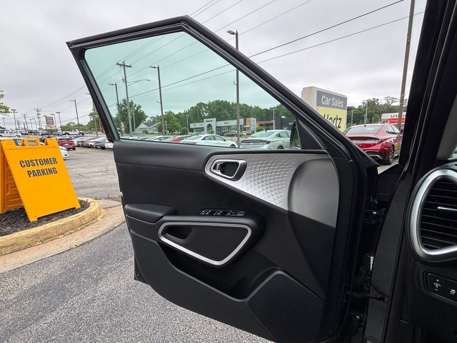 Thumbnail: 2025 Kia Soul - 18