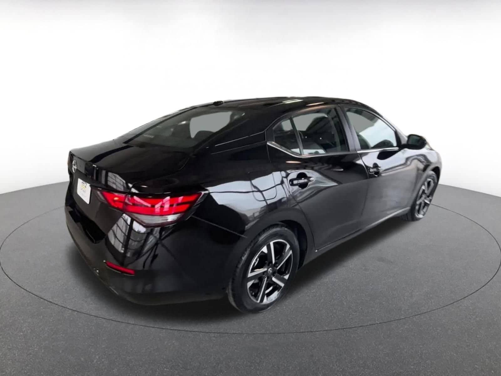 Thumbnail: 2025 Nissan Sentra - 12