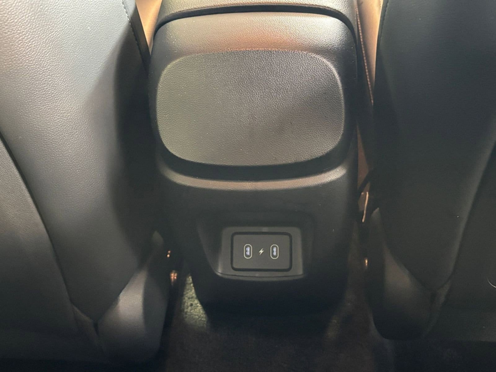 Thumbnail: 2025 Hyundai Elantra - 25