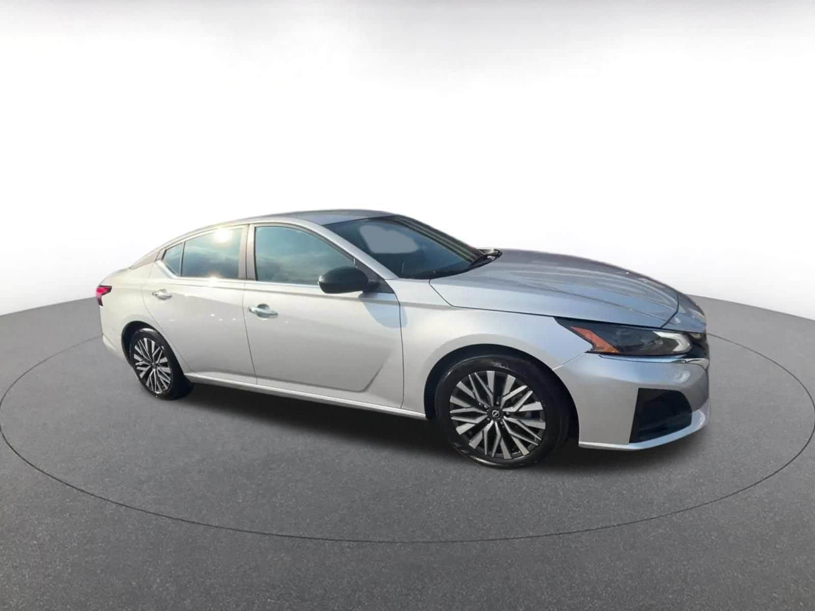 Thumbnail: 2025 Nissan Altima - 2