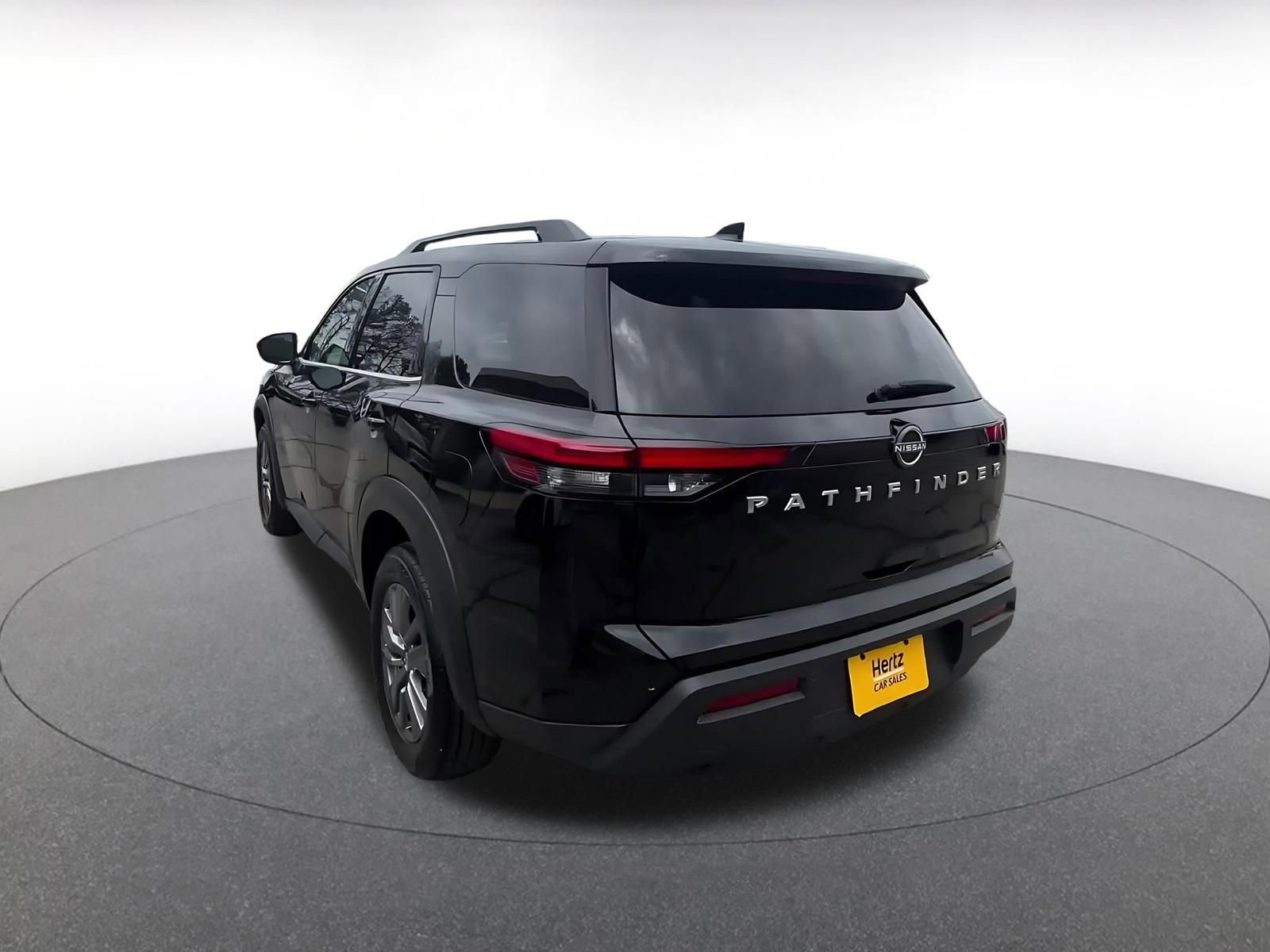 Thumbnail: 2025 Nissan Pathfinder - 11