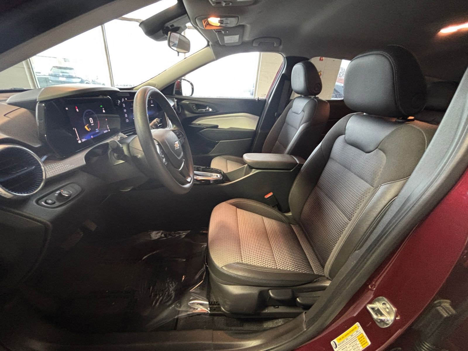 Thumbnail: 2025 Chevrolet Trax - 27