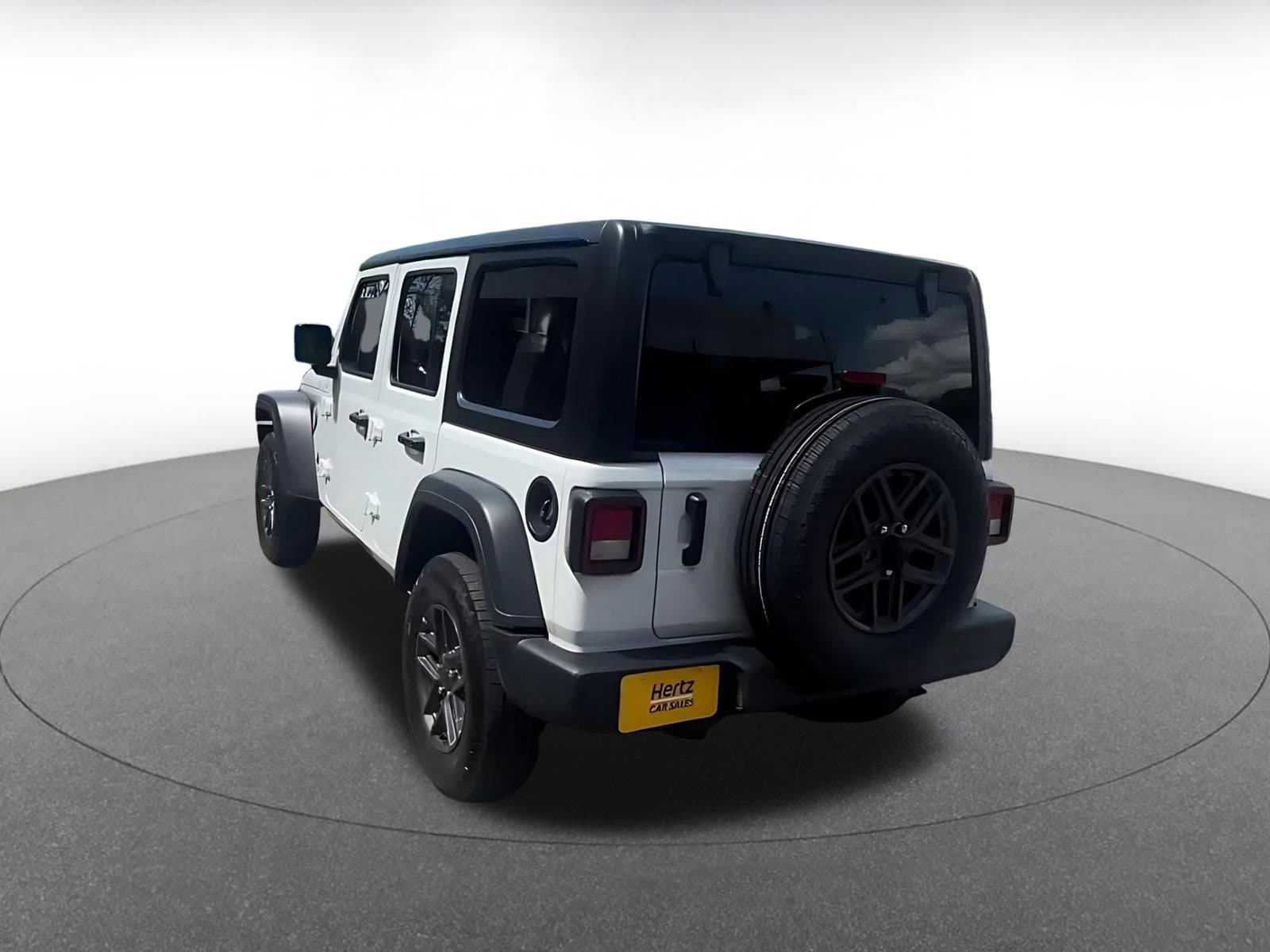 Thumbnail: 2025 Jeep Wrangler - 11