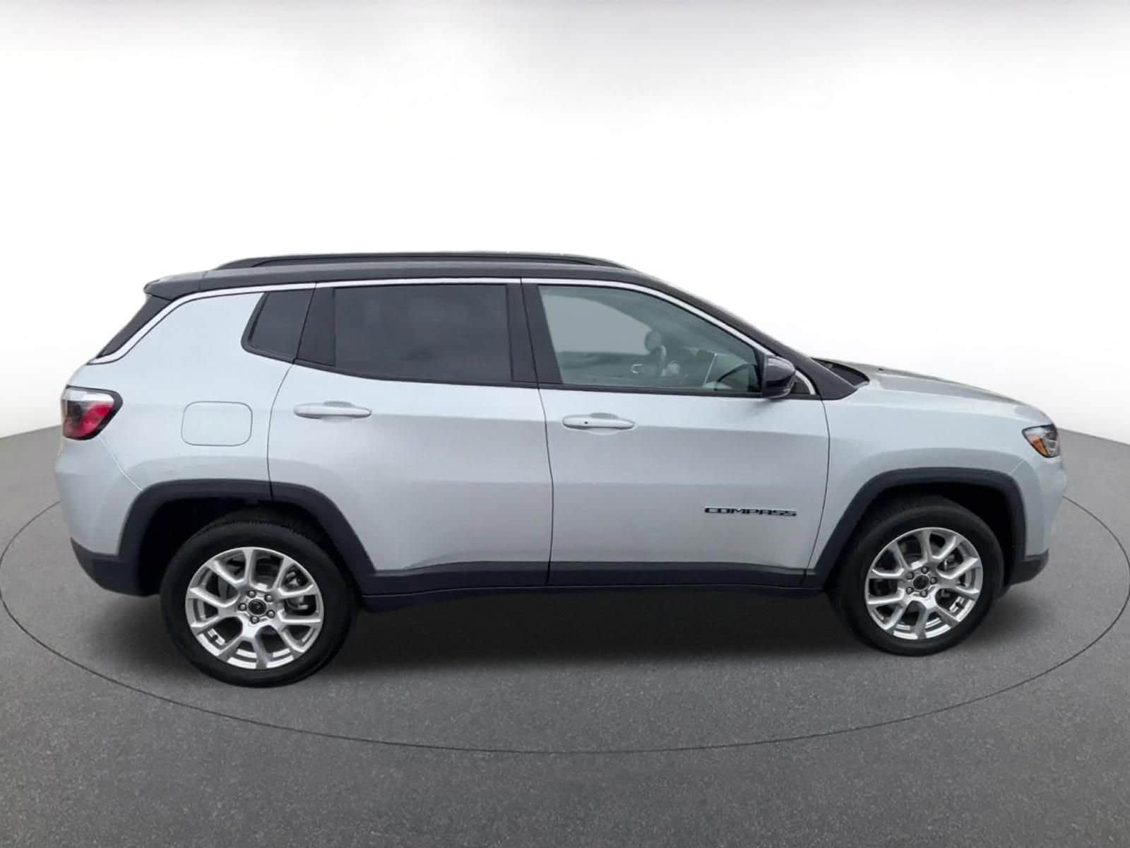 Thumbnail: 2025 Jeep Compass - 18