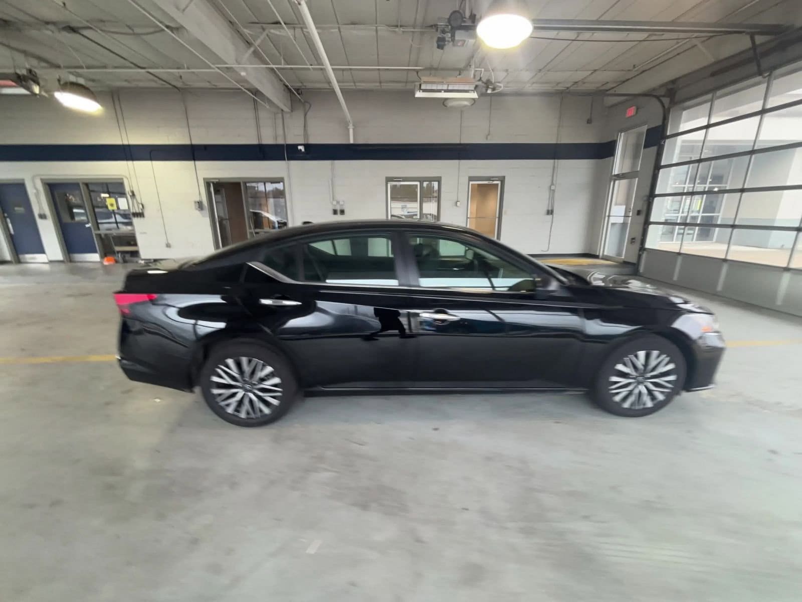 Thumbnail: 2025 Nissan Altima - 5