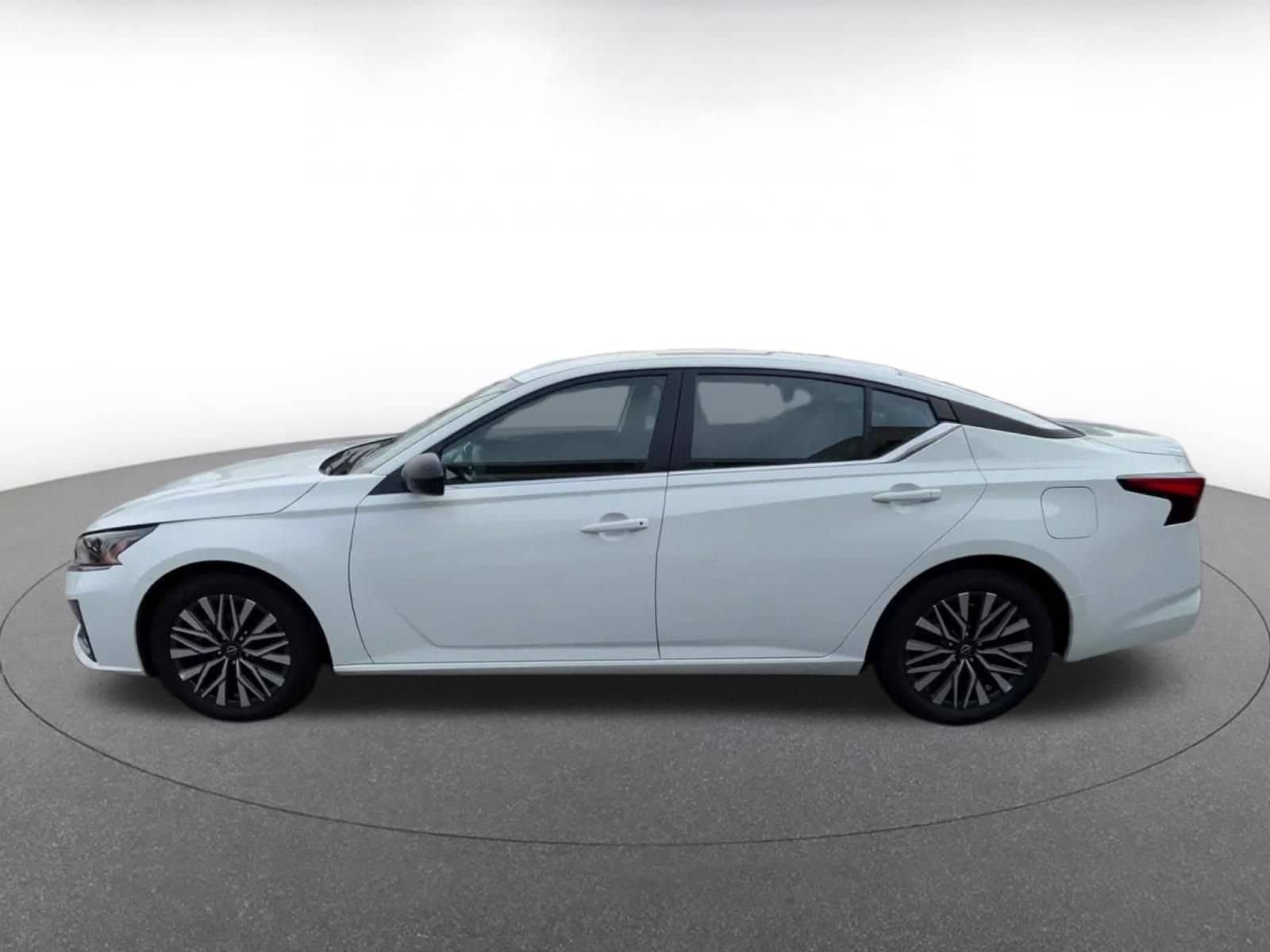 Thumbnail: 2026 Nissan Altima - 8