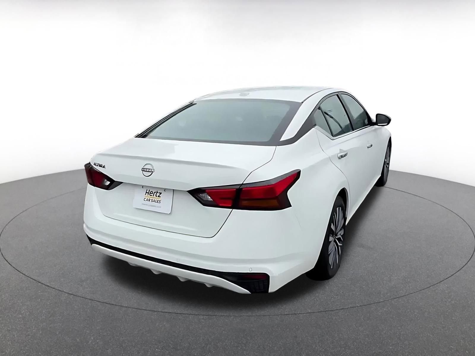 Thumbnail: 2025 Nissan Altima - 13