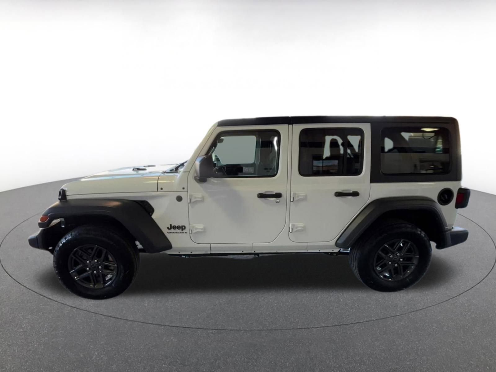 Thumbnail: 2025 Jeep Wrangler - 11