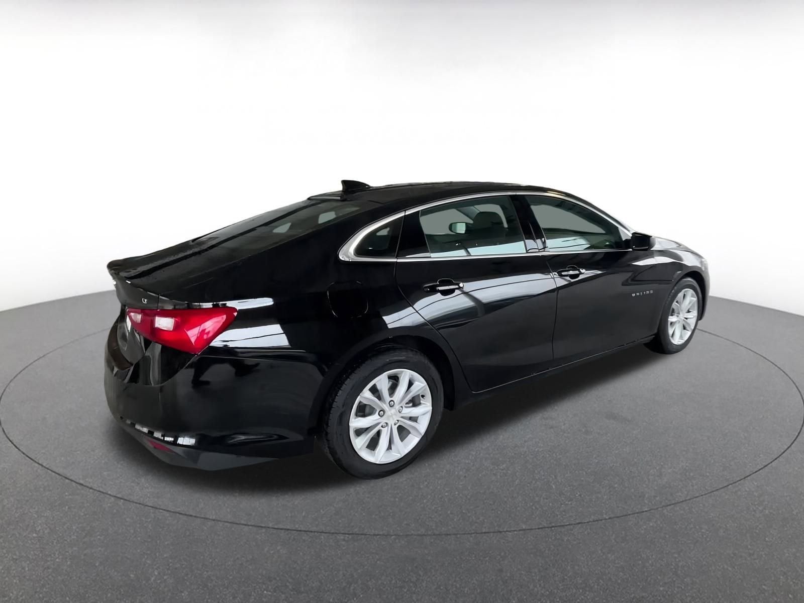 Thumbnail: 2024 Chevrolet Malibu - 13