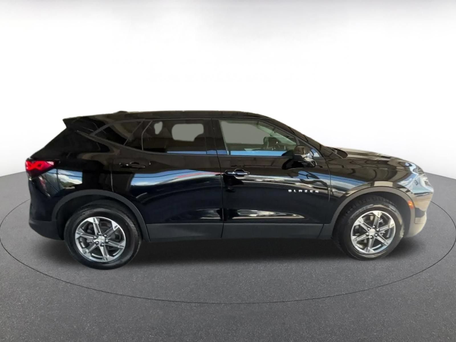 Thumbnail: 2026 Chevrolet Blazer - 15