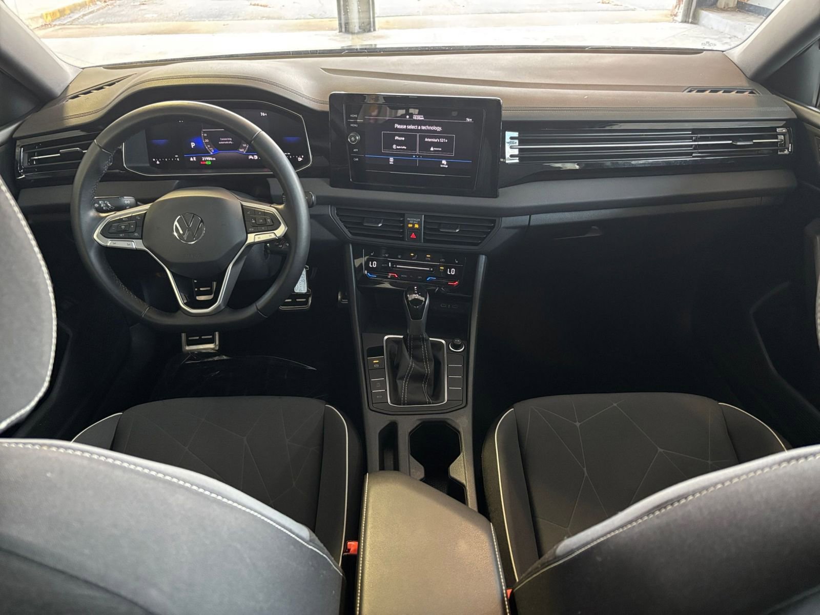 Thumbnail: 2025 Volkswagen Jetta - 31