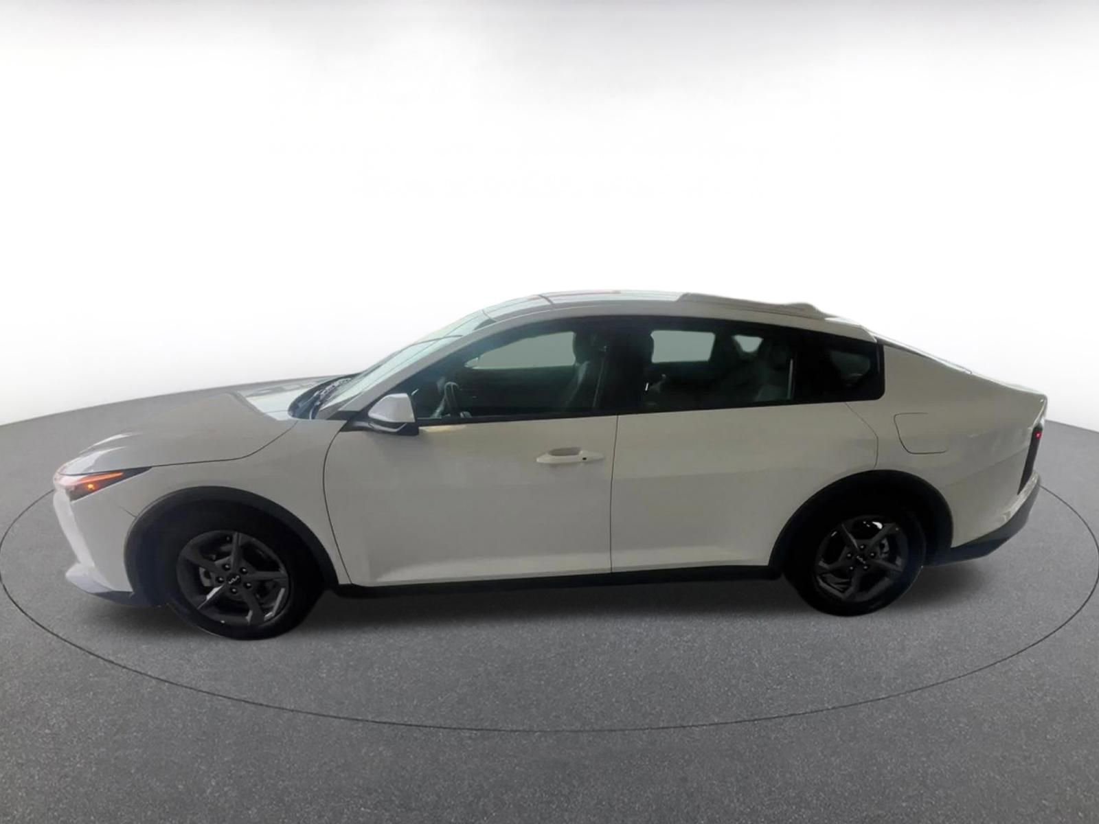 Thumbnail: 2025 Kia K4 - 8
