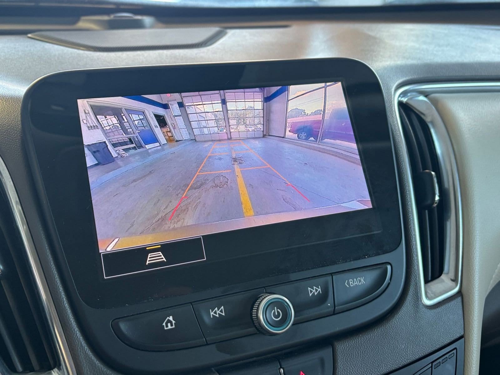 Thumbnail: 2024 Chevrolet Malibu - 17