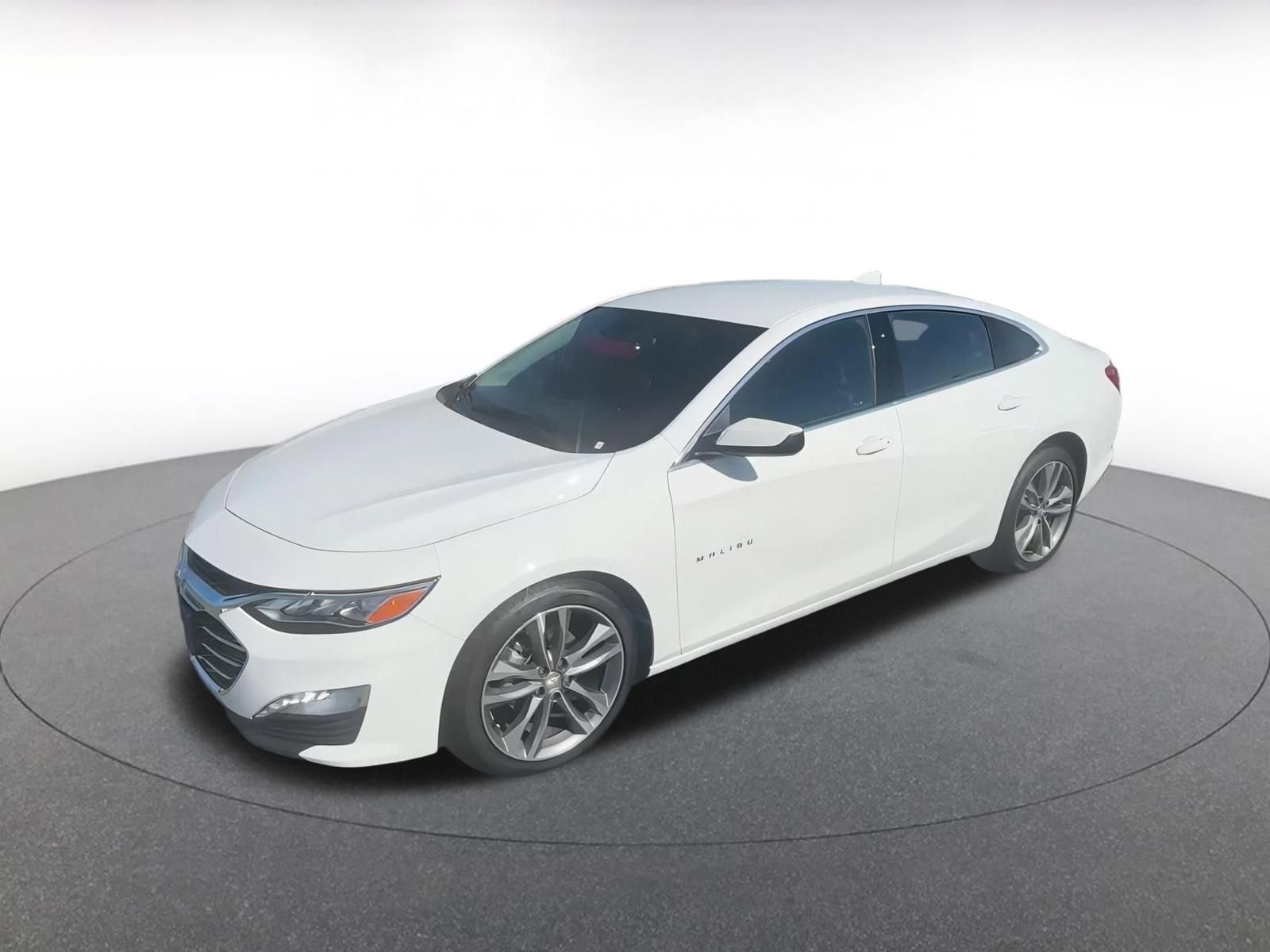 Thumbnail: 2024 Chevrolet Malibu - 7