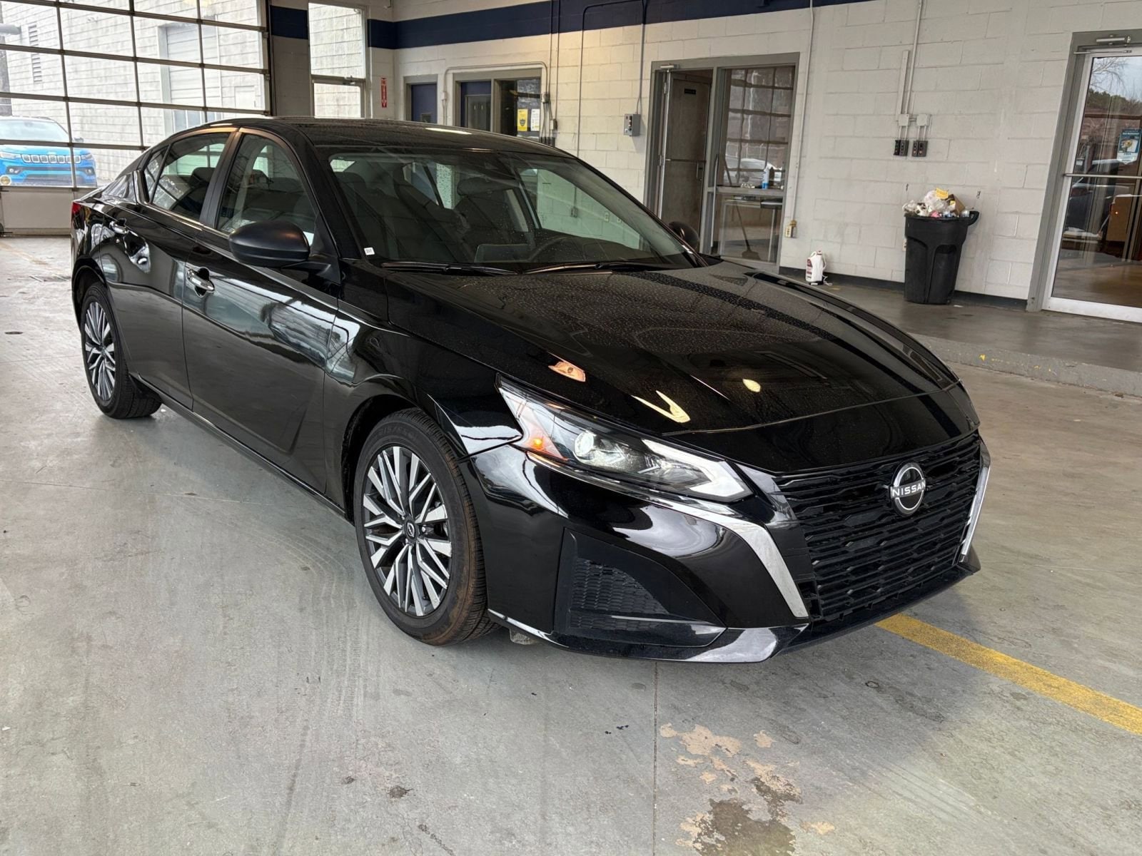 Thumbnail: 2025 Nissan Altima - 1