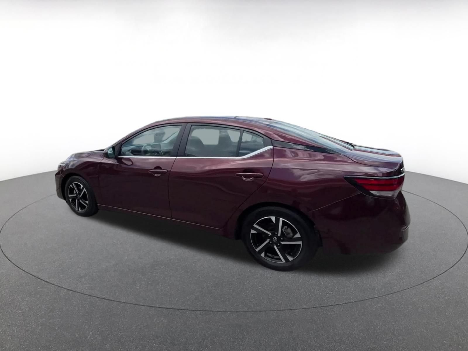 Thumbnail: 2025 Nissan Sentra - 10