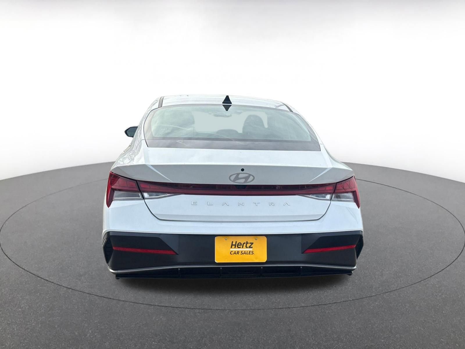 Thumbnail: 2025 Hyundai Elantra - 16