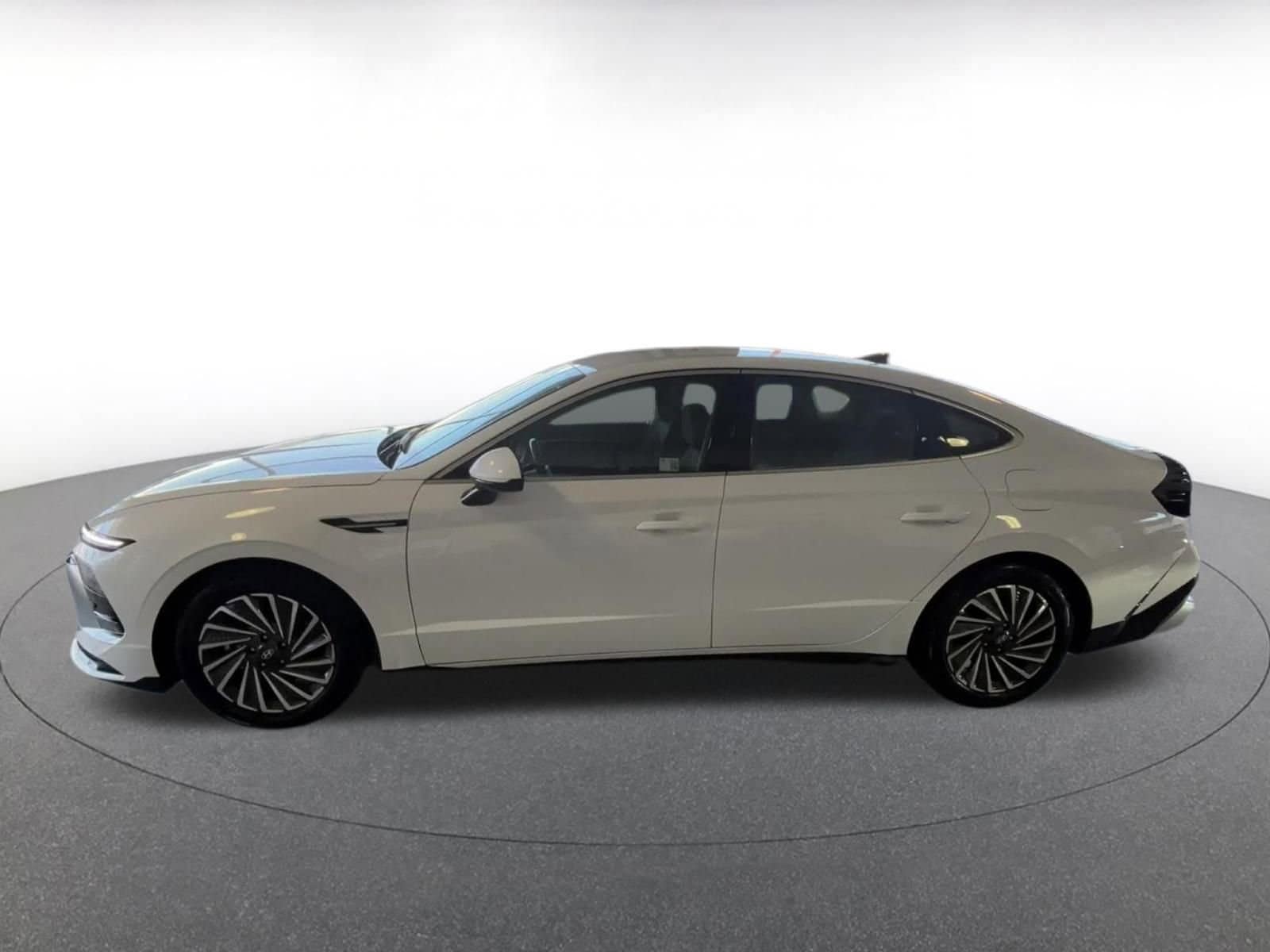 Thumbnail: 2025 Hyundai Sonata - 8